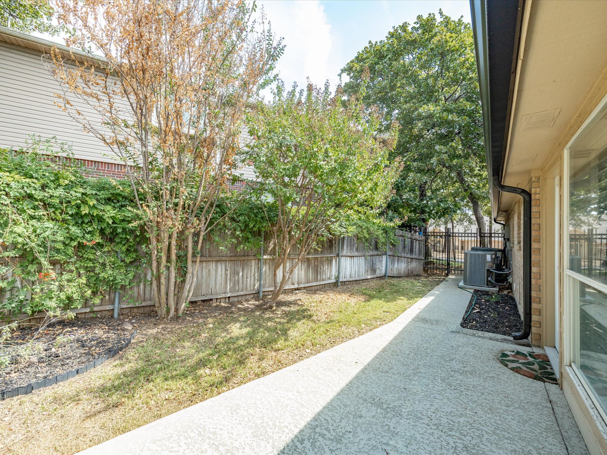 5024 Pointclear Court