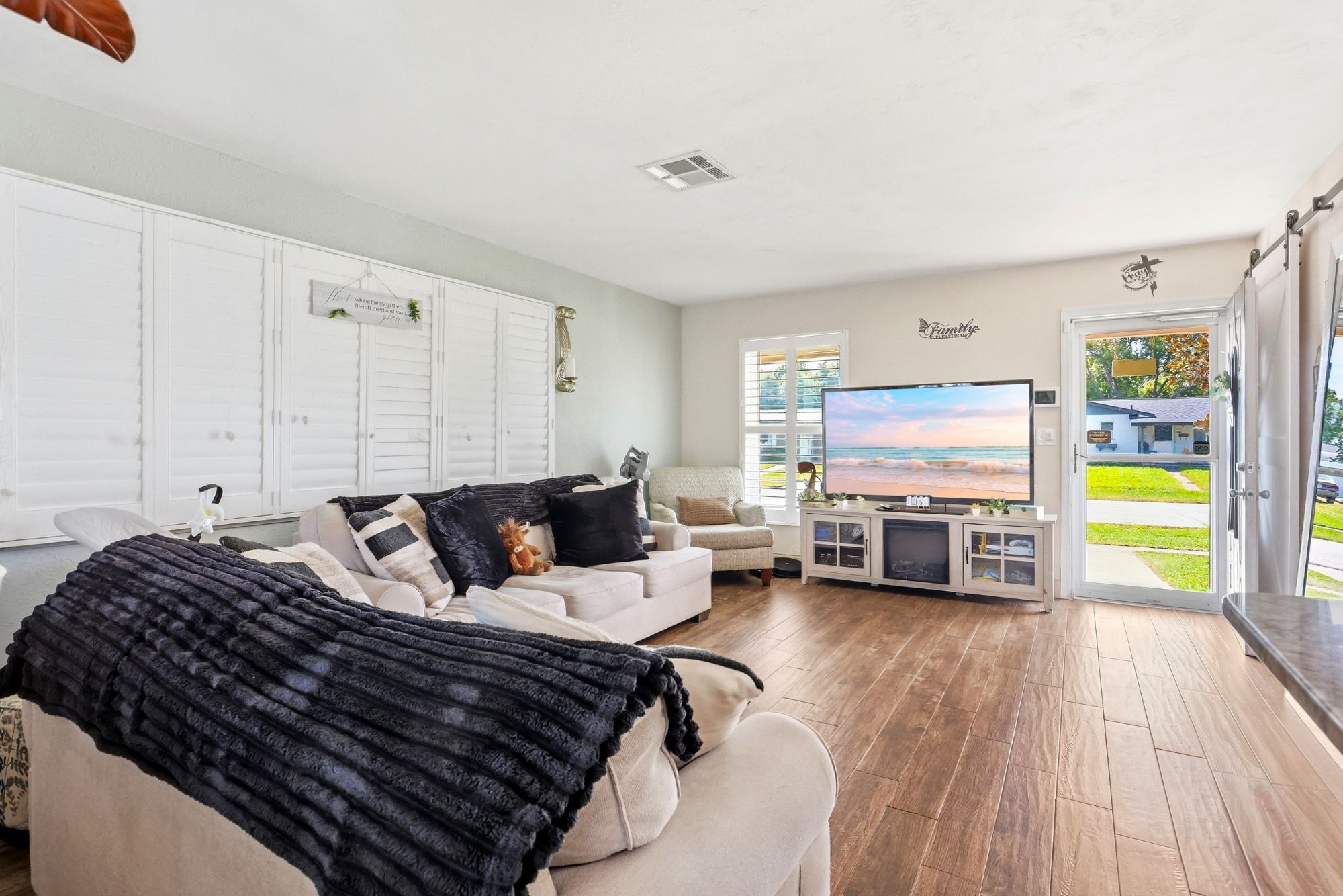 1646 Hastings Drive