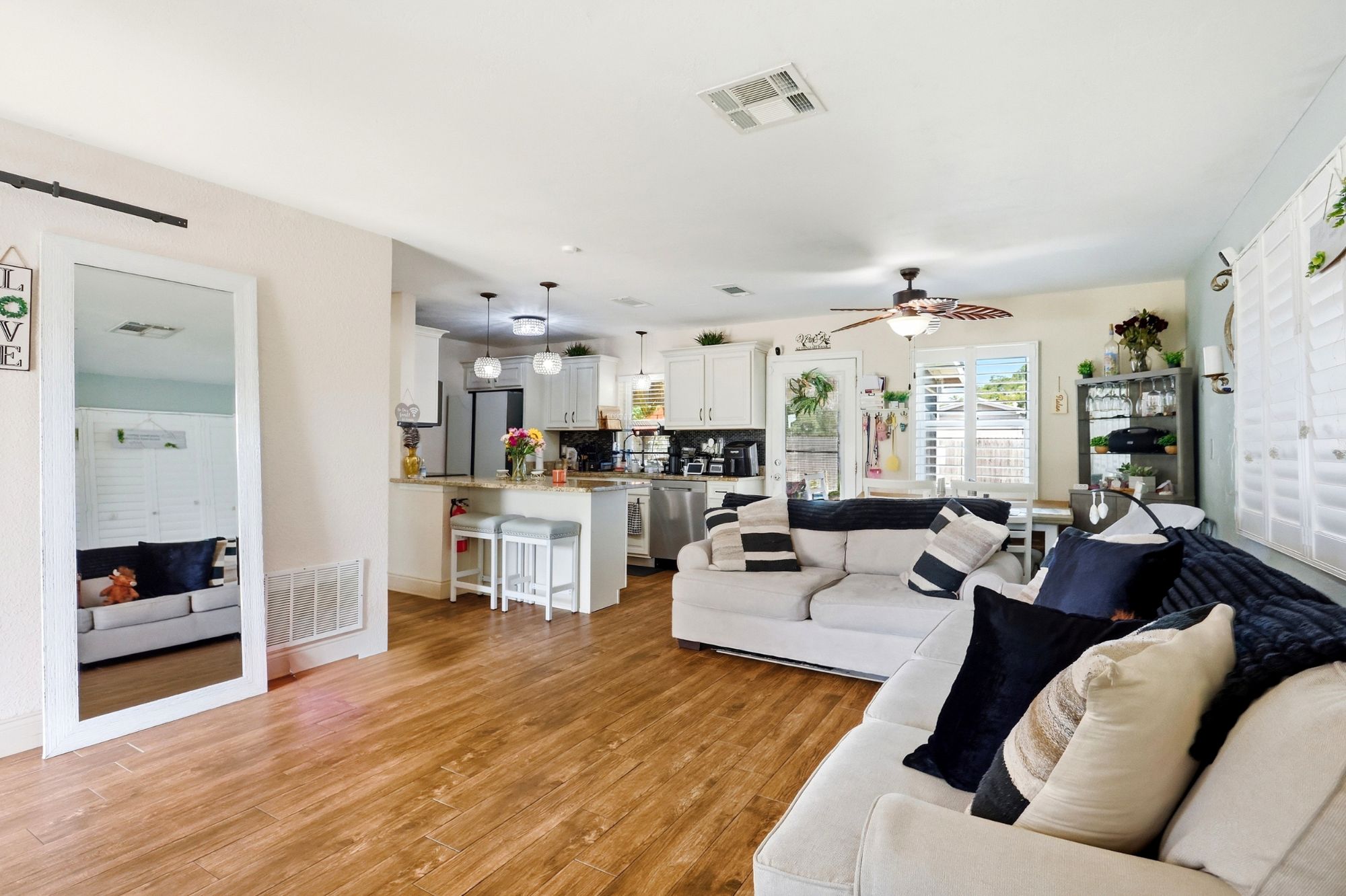 1646 Hastings Drive