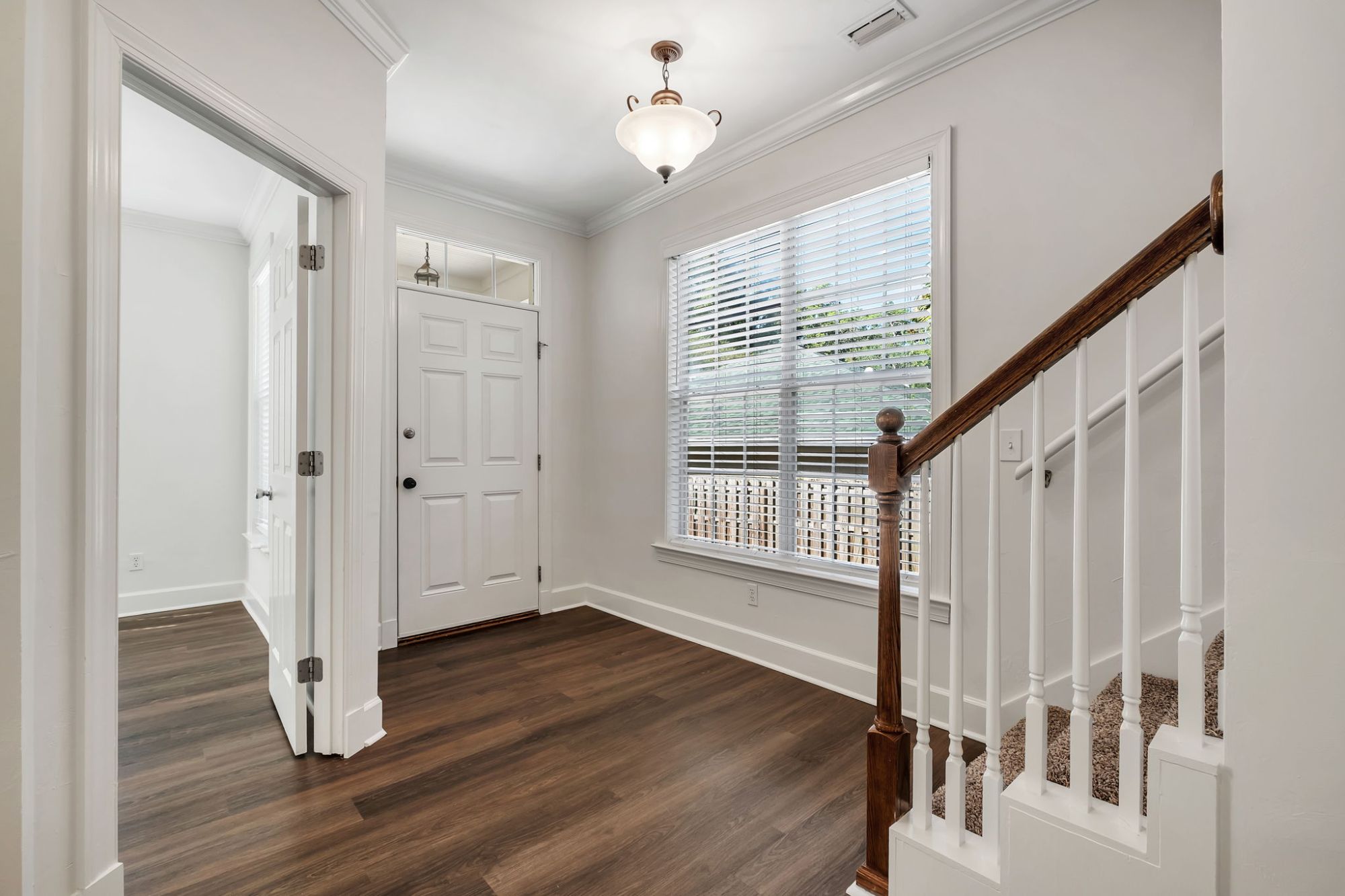 1123 Washington Court