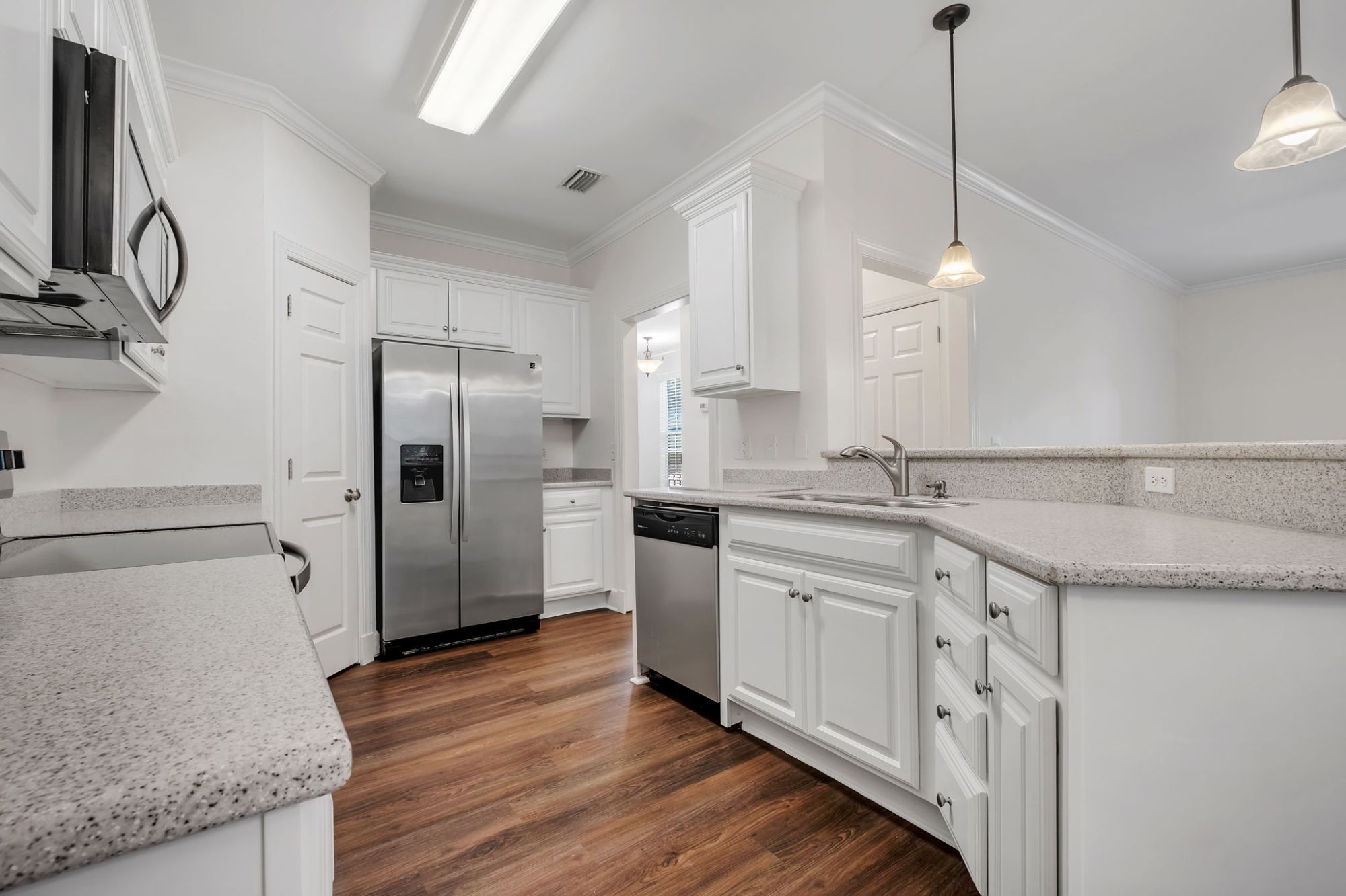 1123 Washington Court