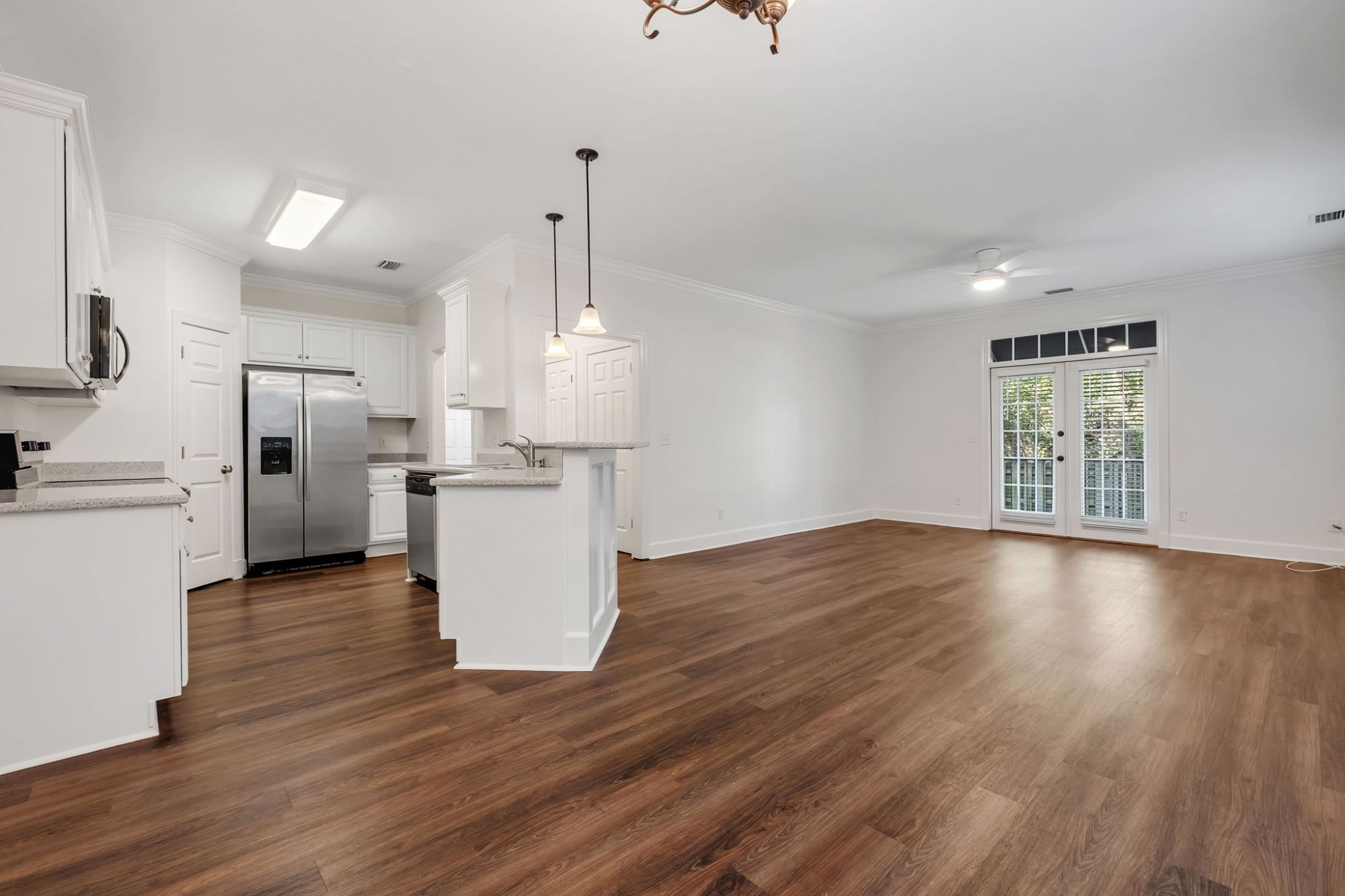 1123 Washington Court