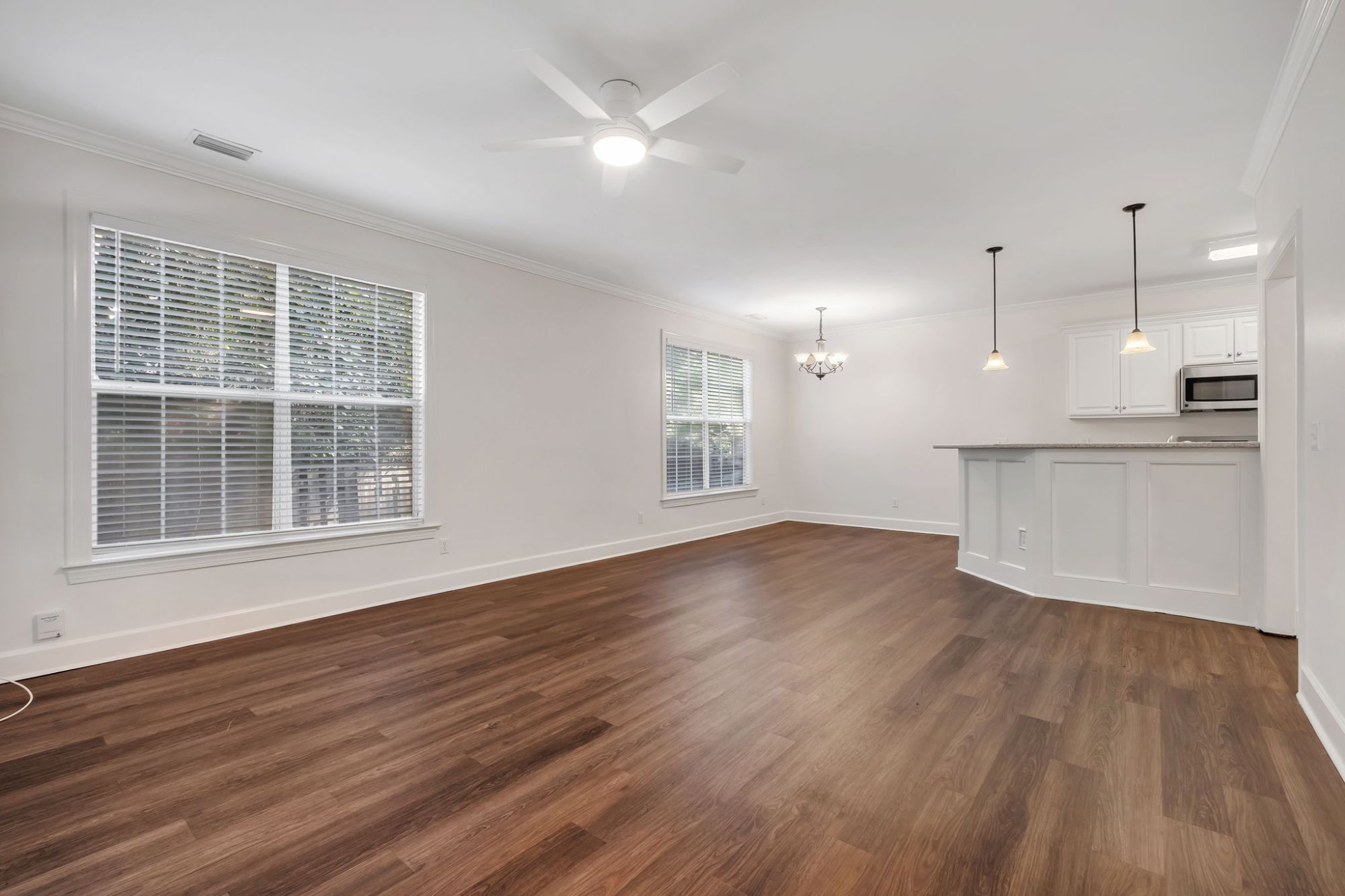 1123 Washington Court