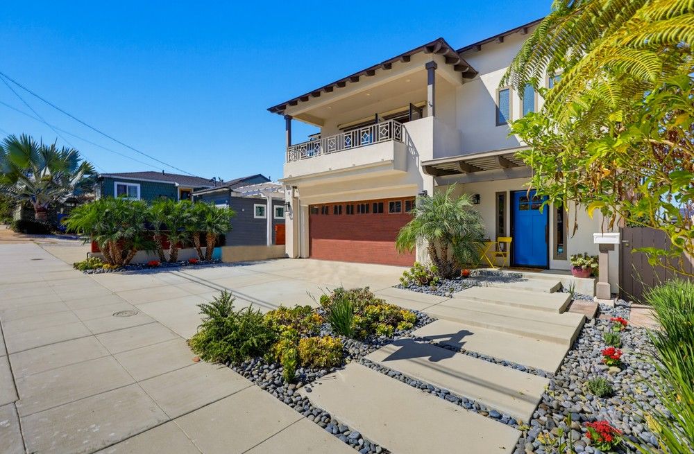 2264 Soto Street