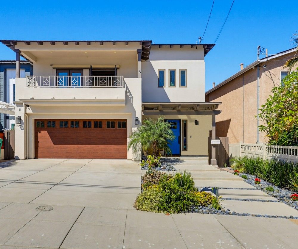 2264 Soto Street