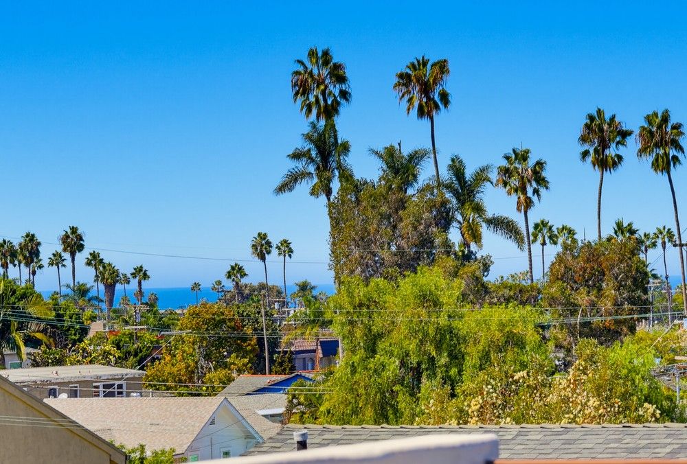 2264 Soto Street