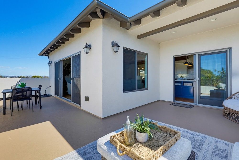 2264 Soto Street