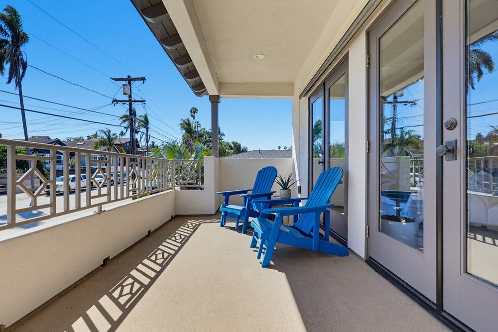 2264 Soto Street