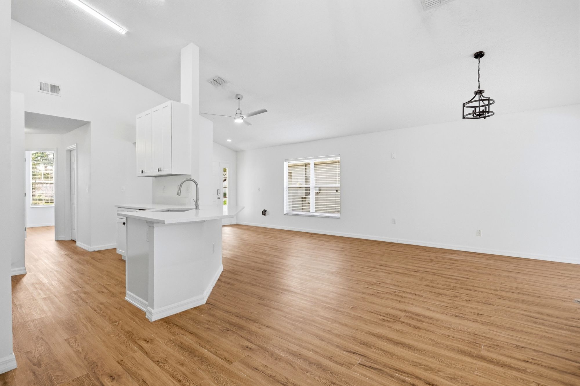 1500 Casterton Circle