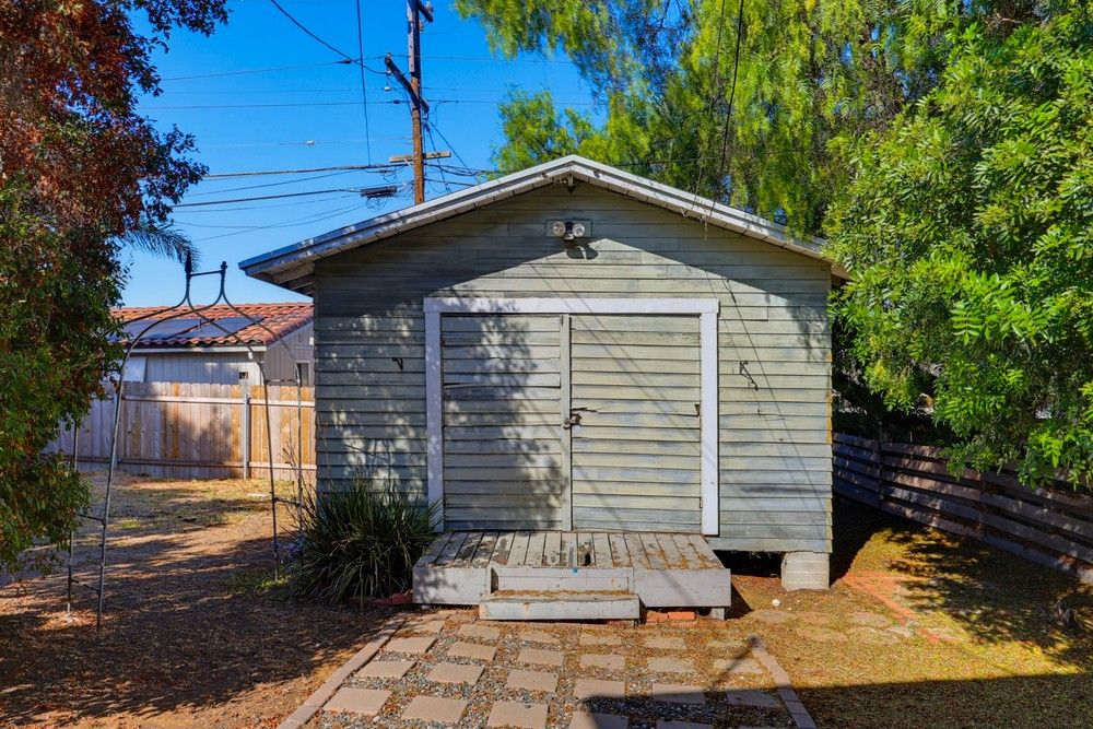 3112 N. Evergreen Street