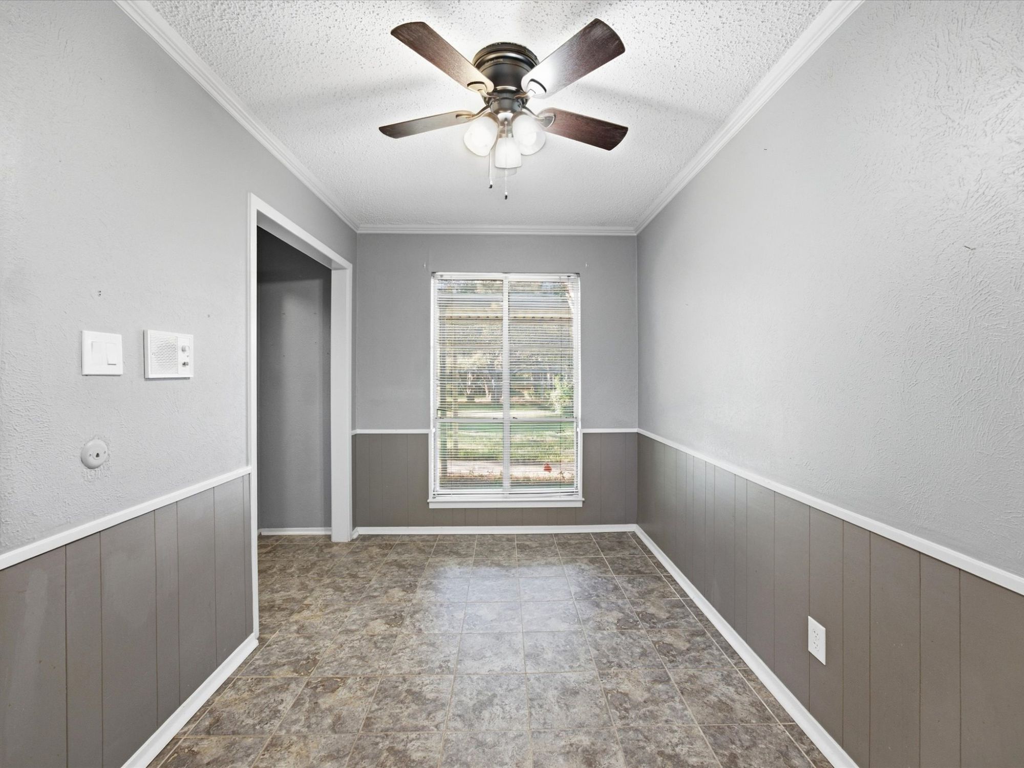 404 Hollyhill Lane #404