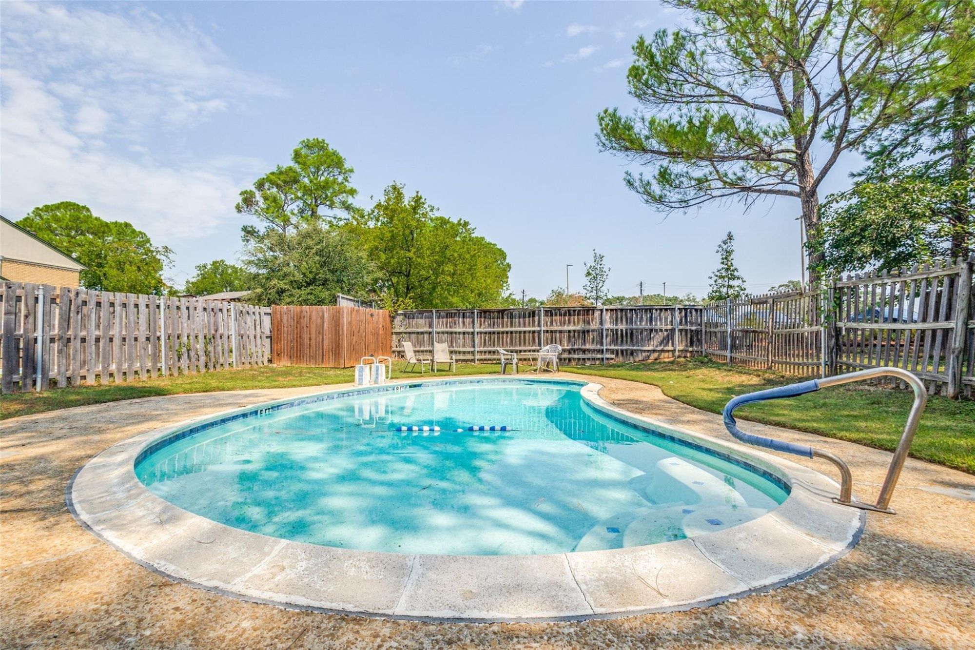 404 Hollyhill Lane #404
