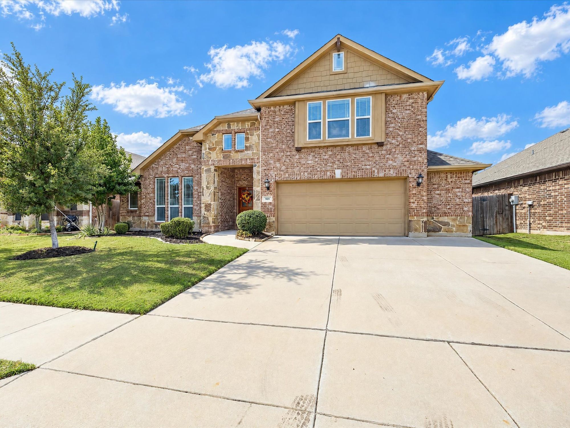 909 Longhorn Drive