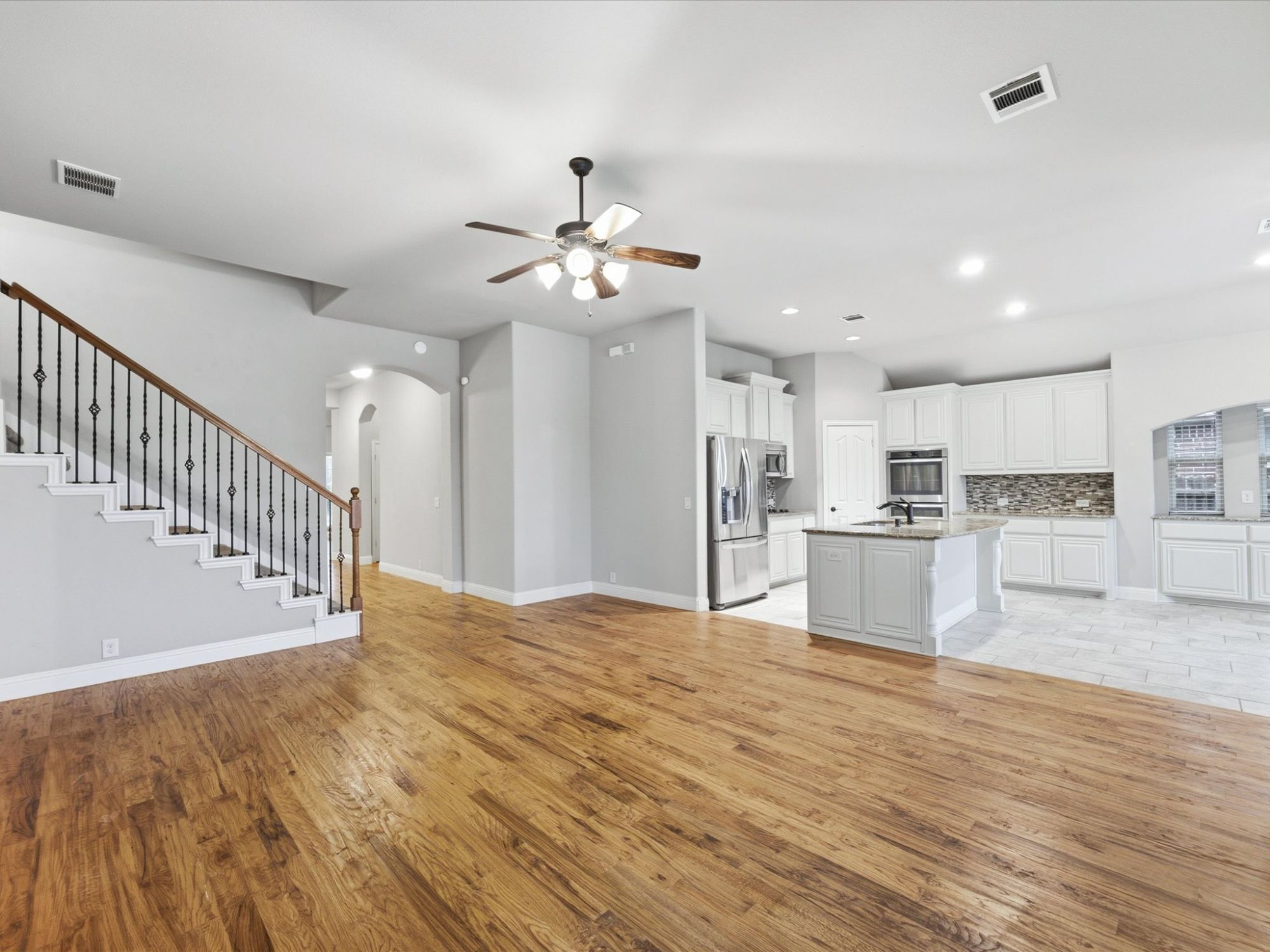 909 Longhorn Drive