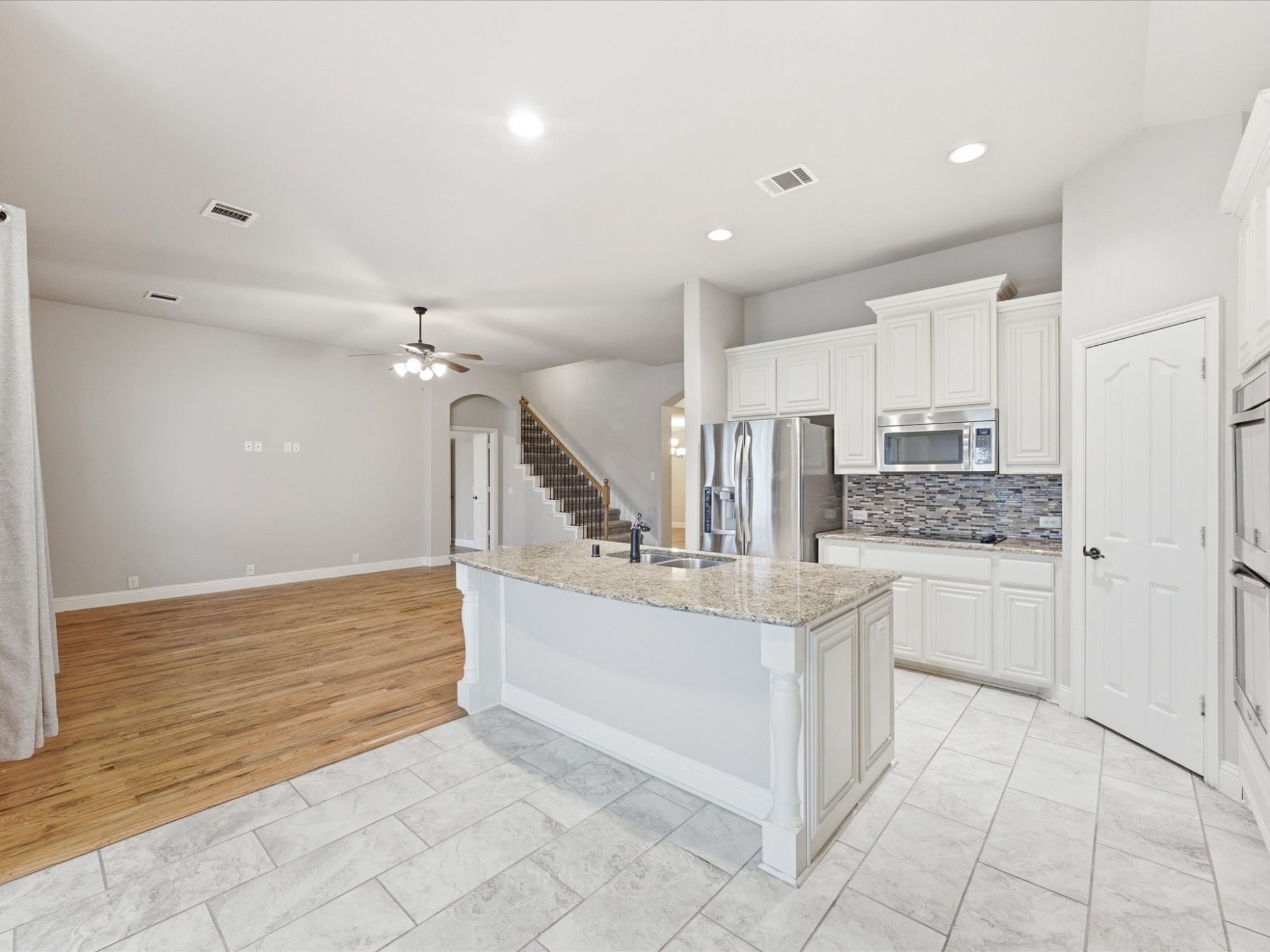 909 Longhorn Drive