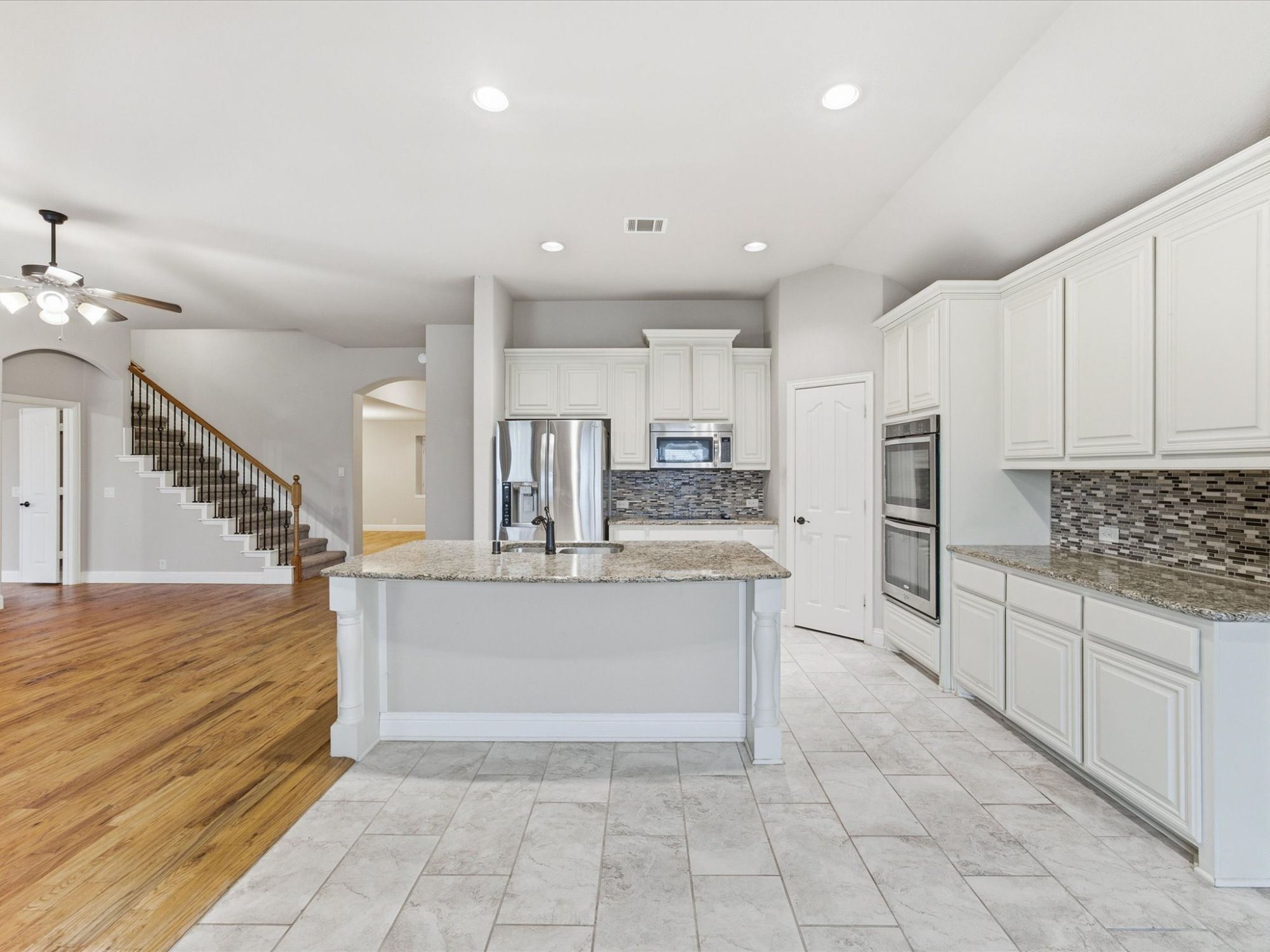 909 Longhorn Drive