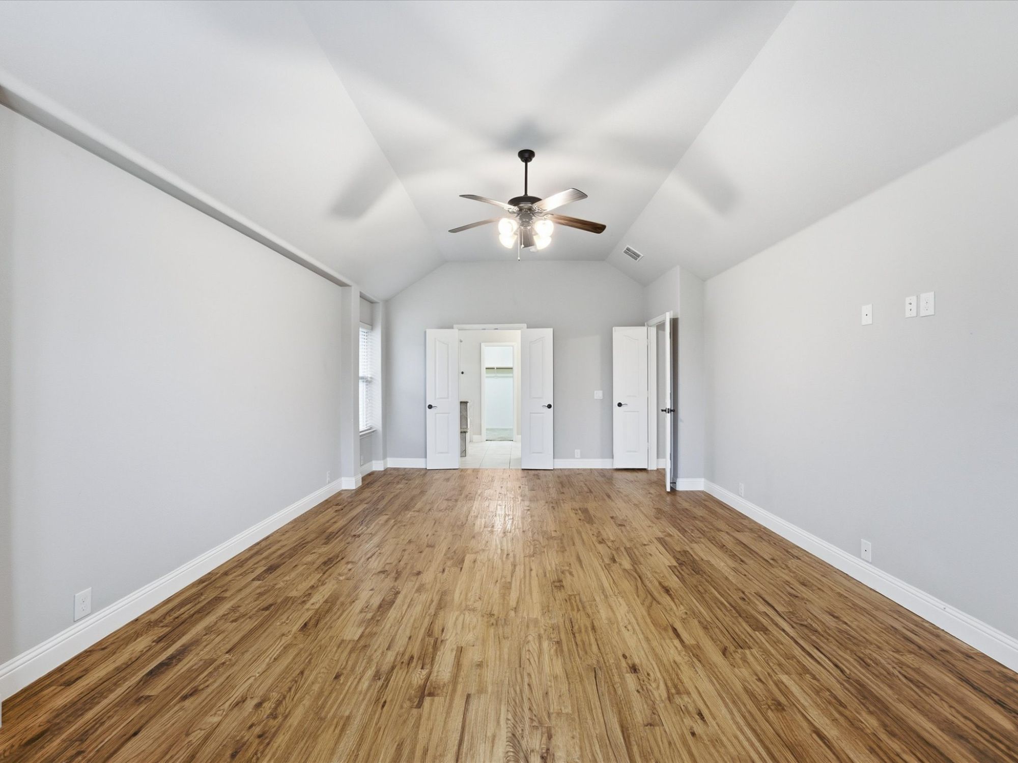909 Longhorn Drive
