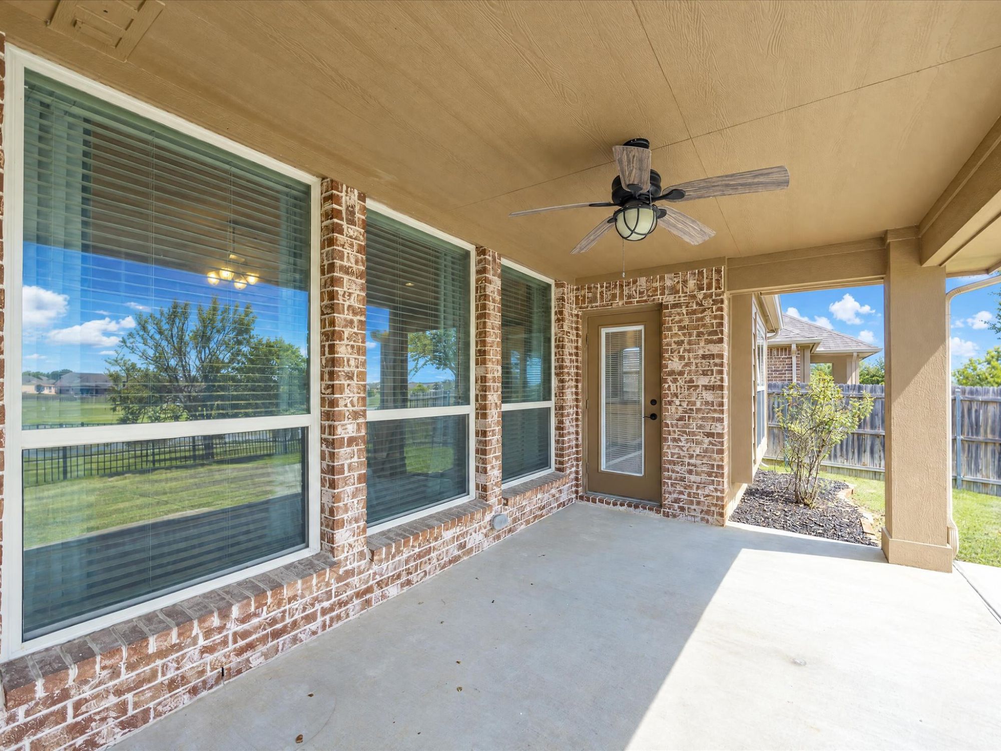 909 Longhorn Drive