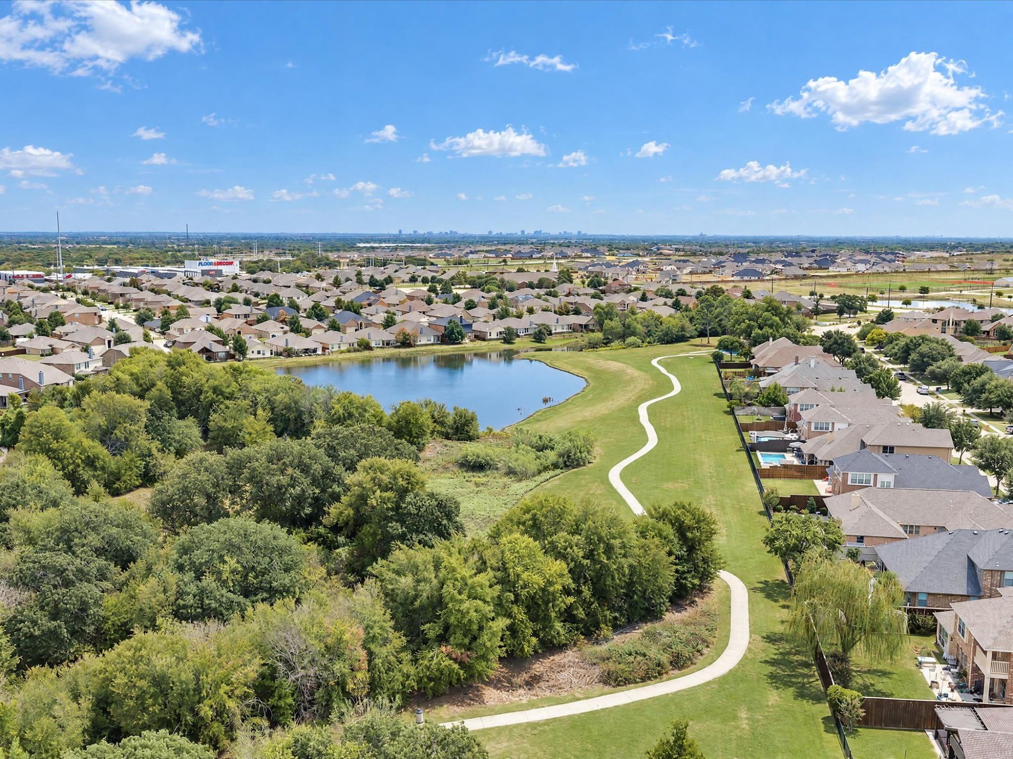 909 Longhorn Drive