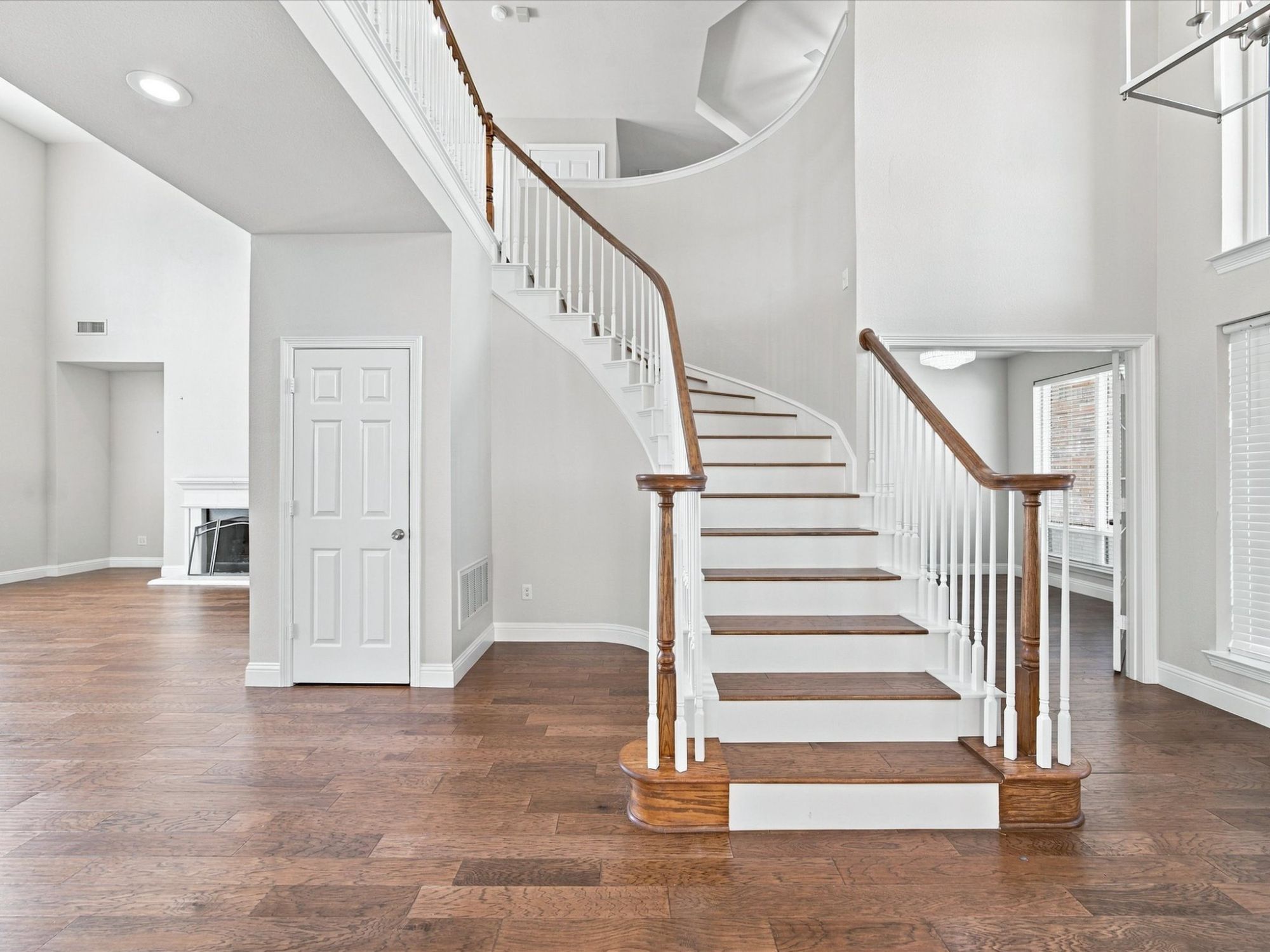 6000 Briaridge Lane