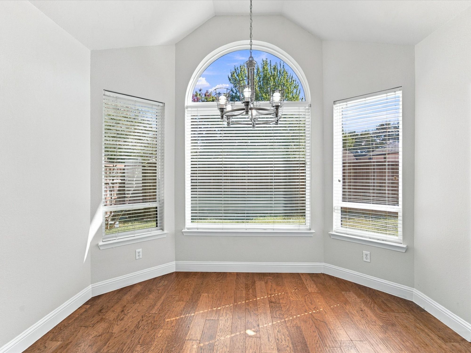 6000 Briaridge Lane