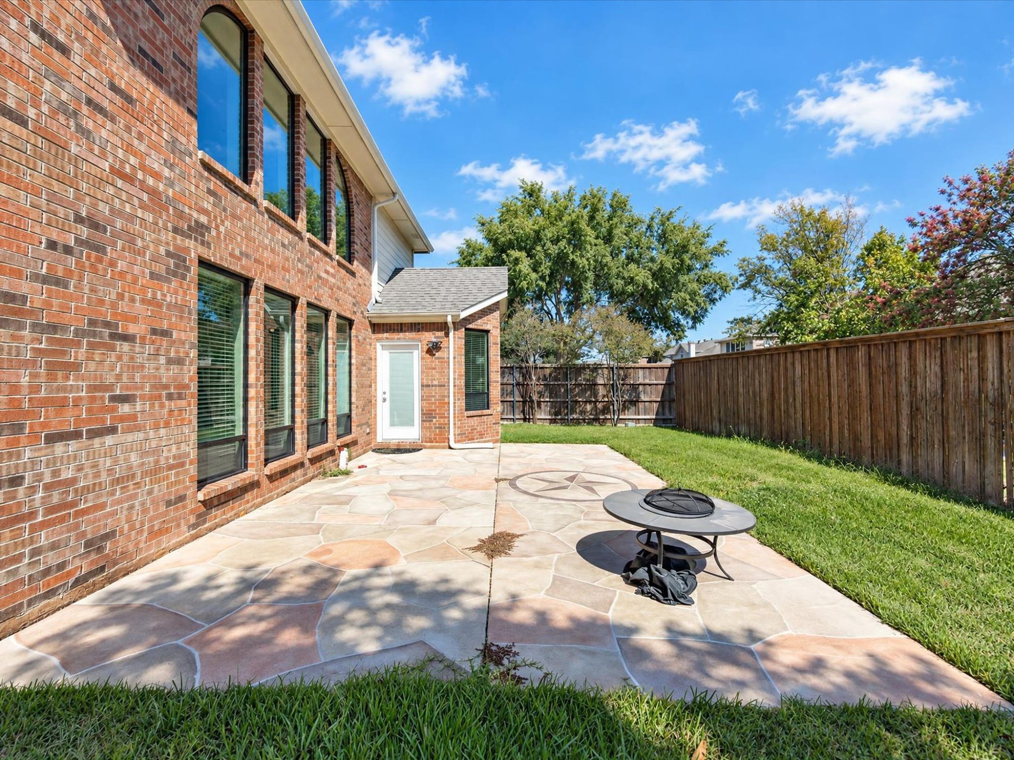 6000 Briaridge Lane