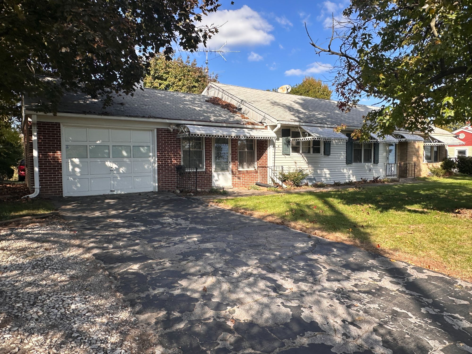 126 College View Boulevard