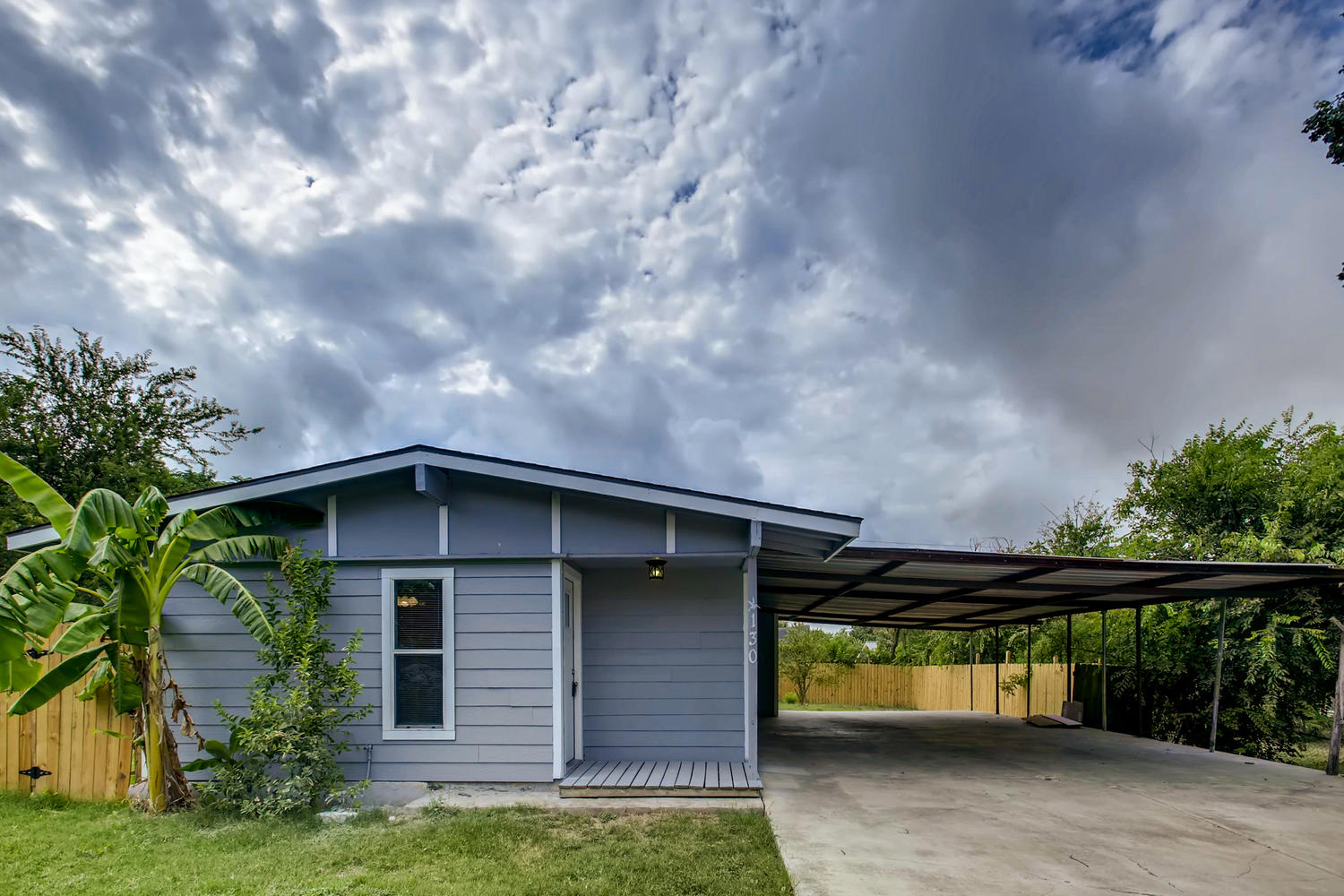 130 Pleasant Valley