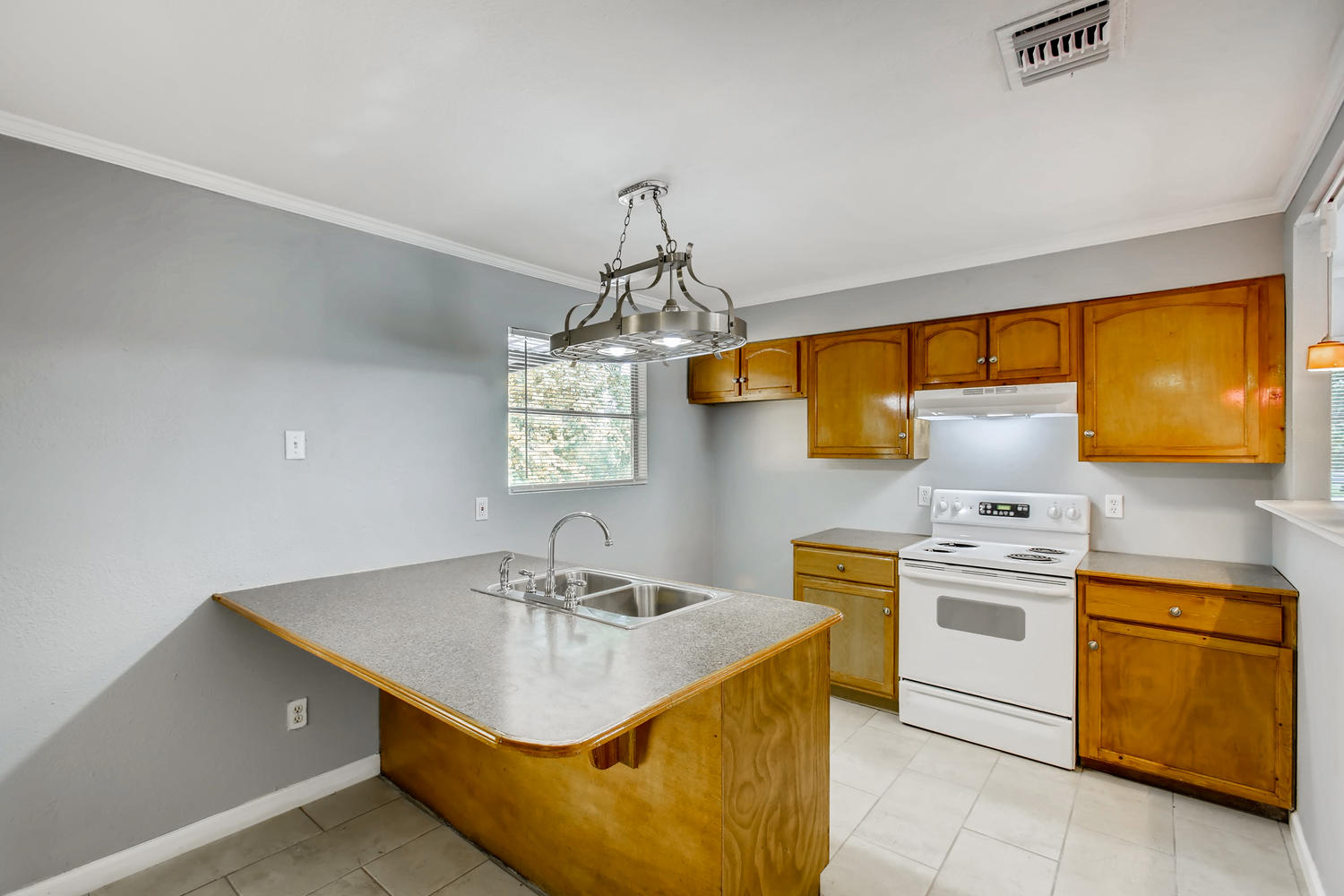 130 Pleasant Valley