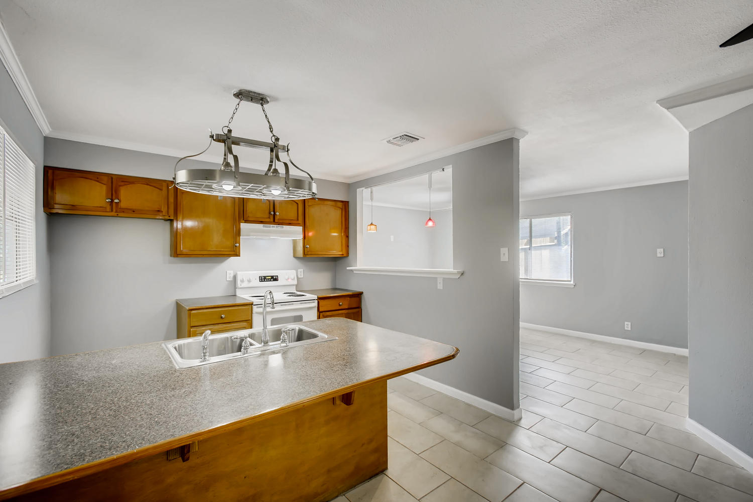 130 Pleasant Valley