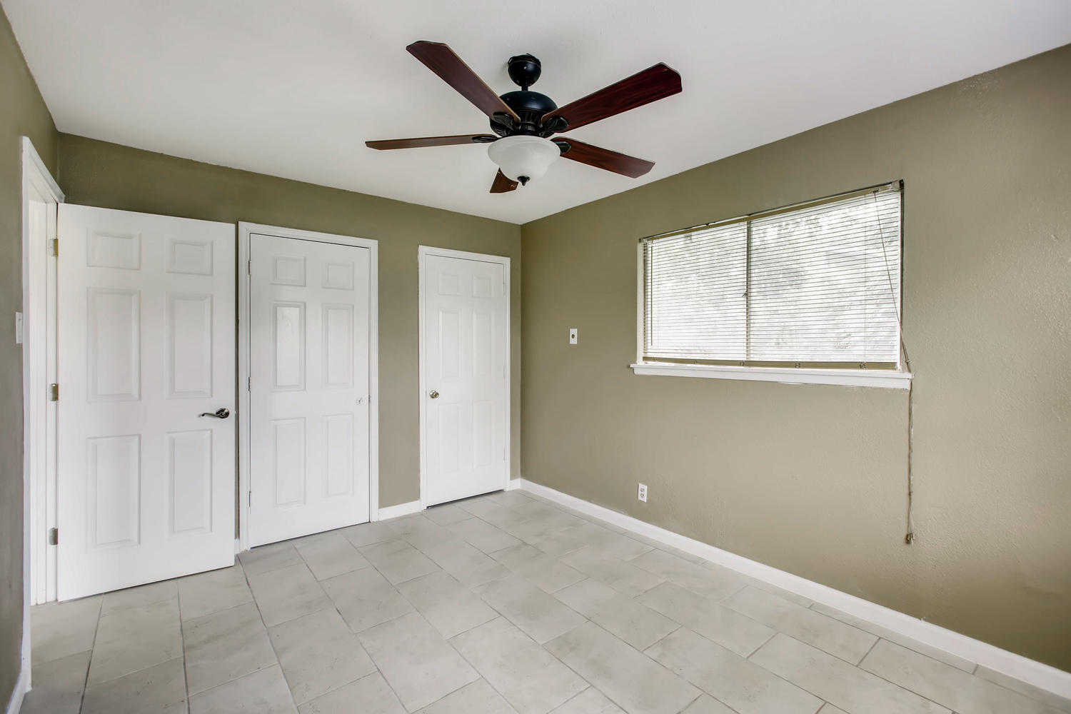 130 Pleasant Valley