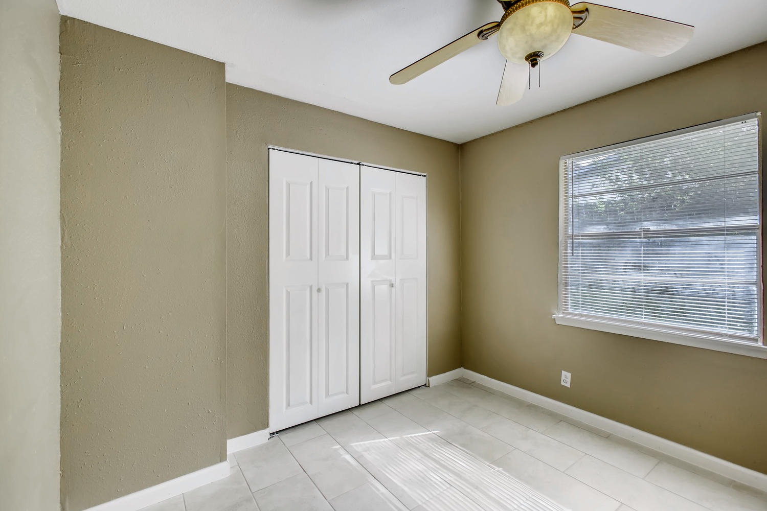 130 Pleasant Valley