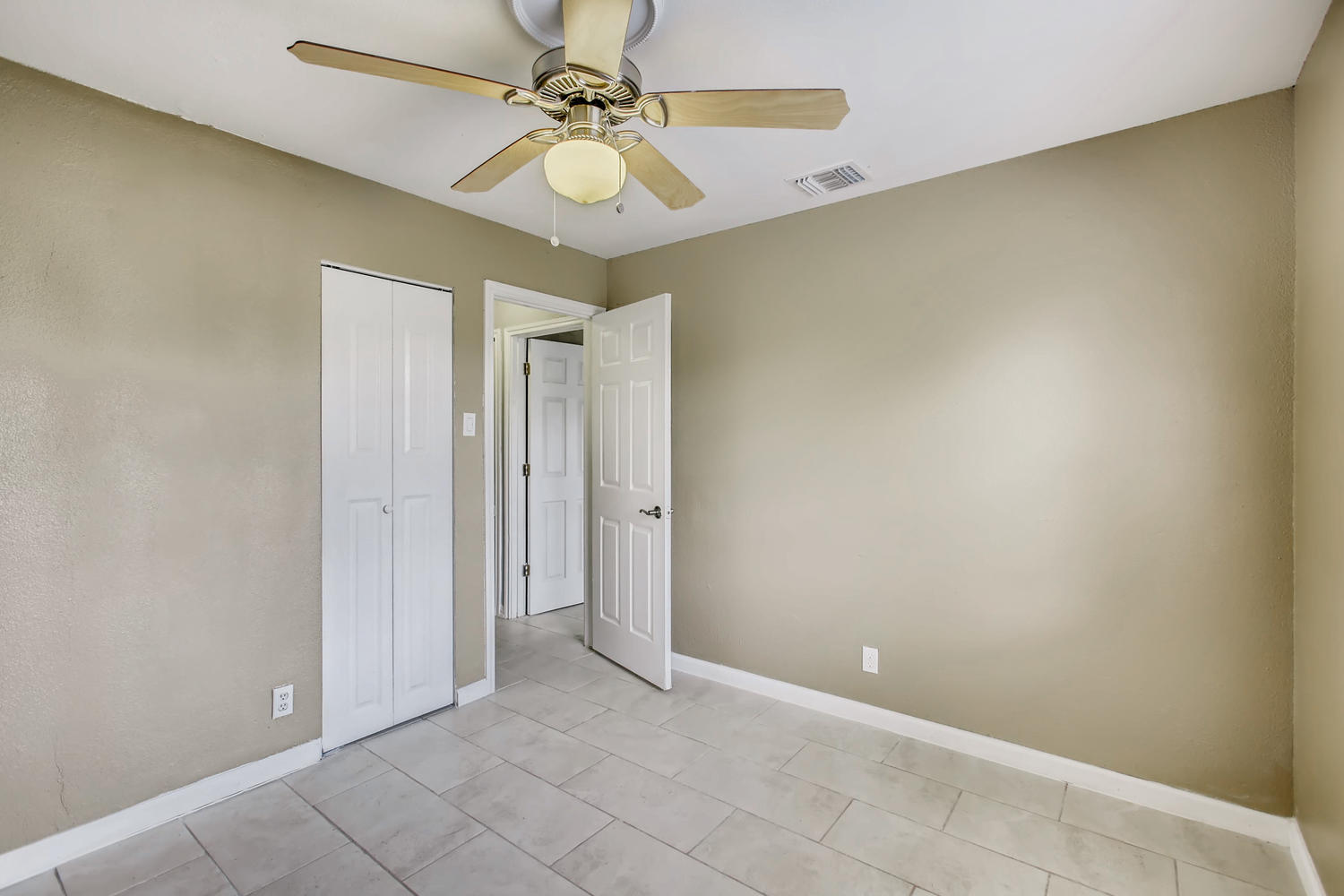 130 Pleasant Valley