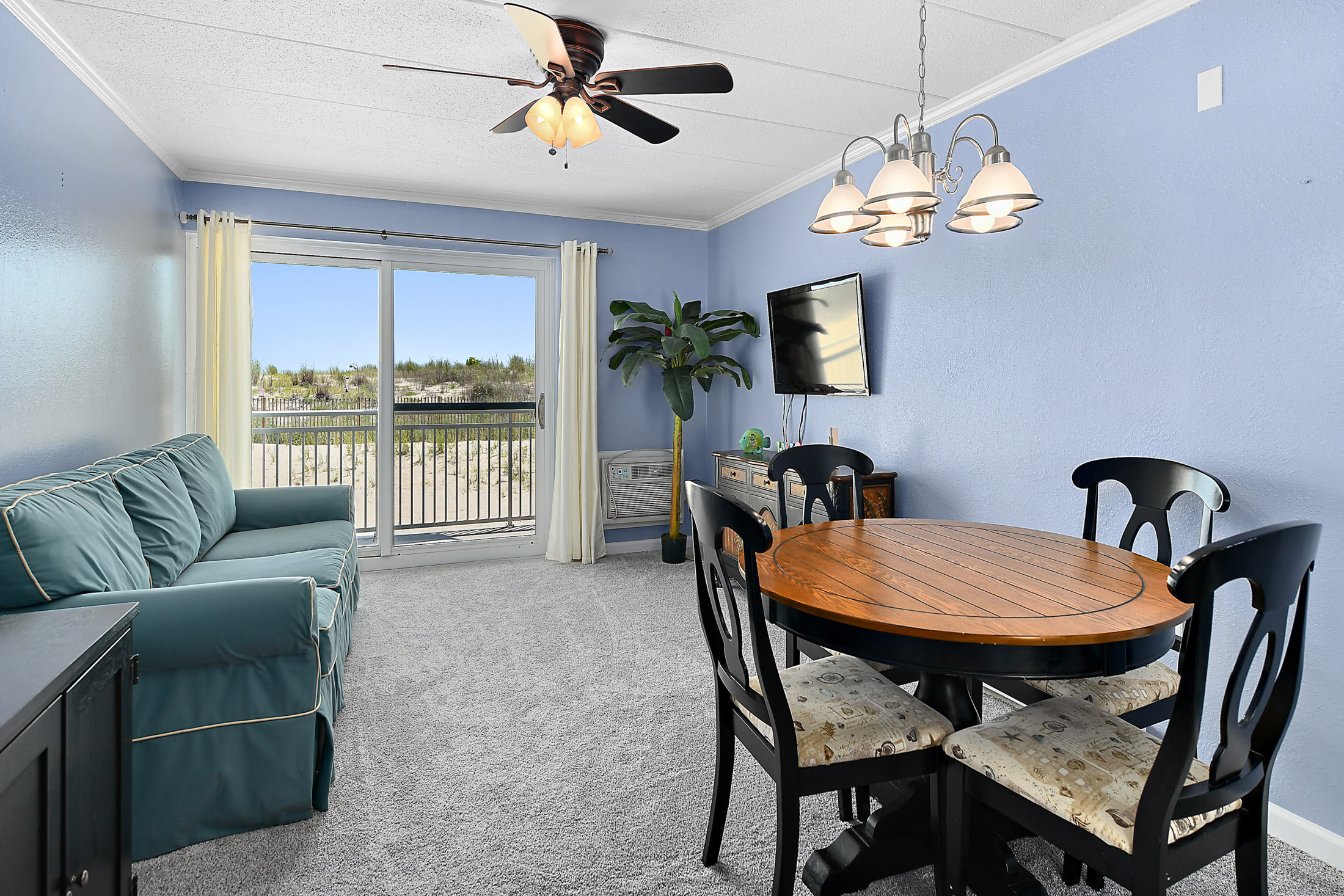 5101 Atlantic Ave #105