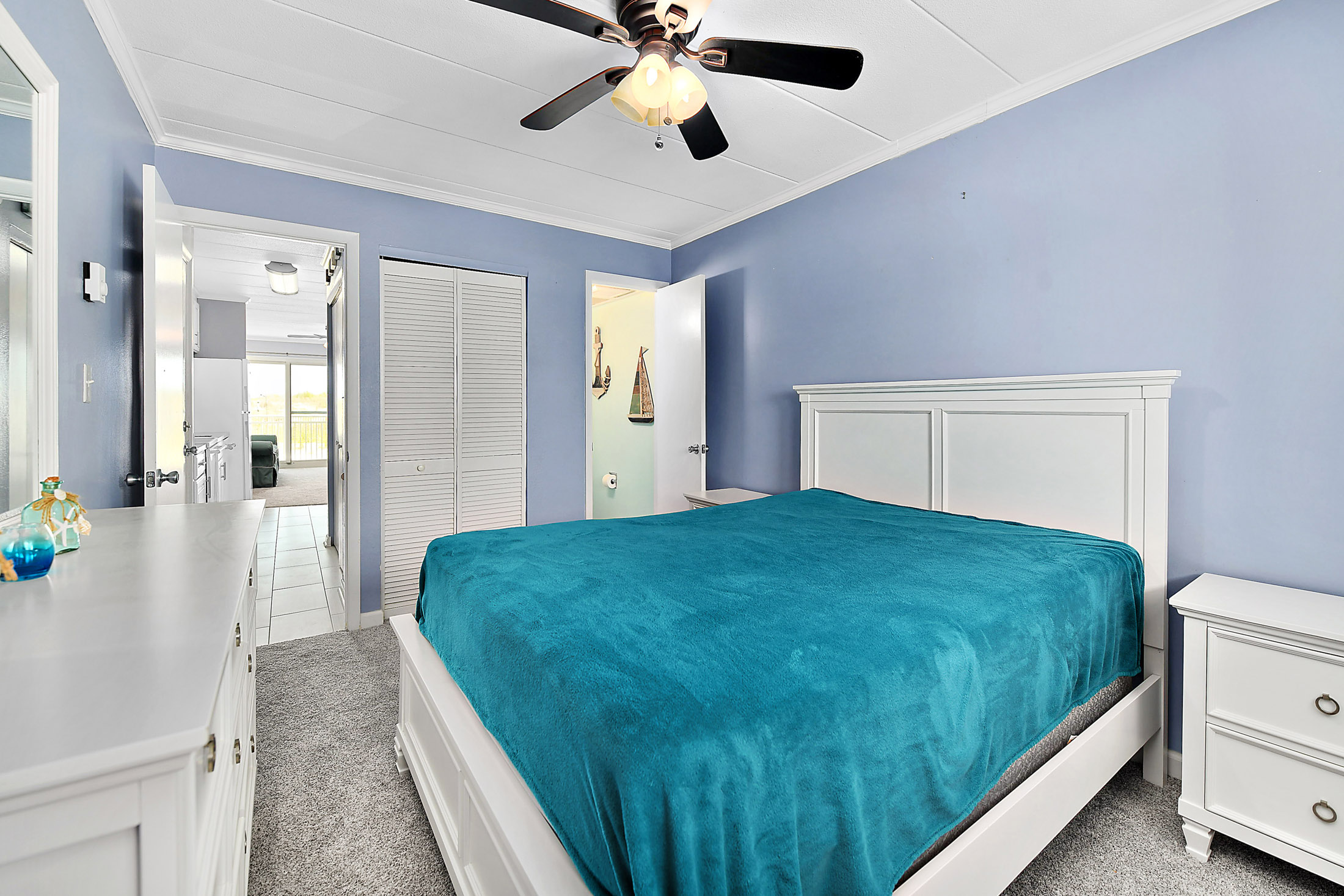 5101 Atlantic Ave #105