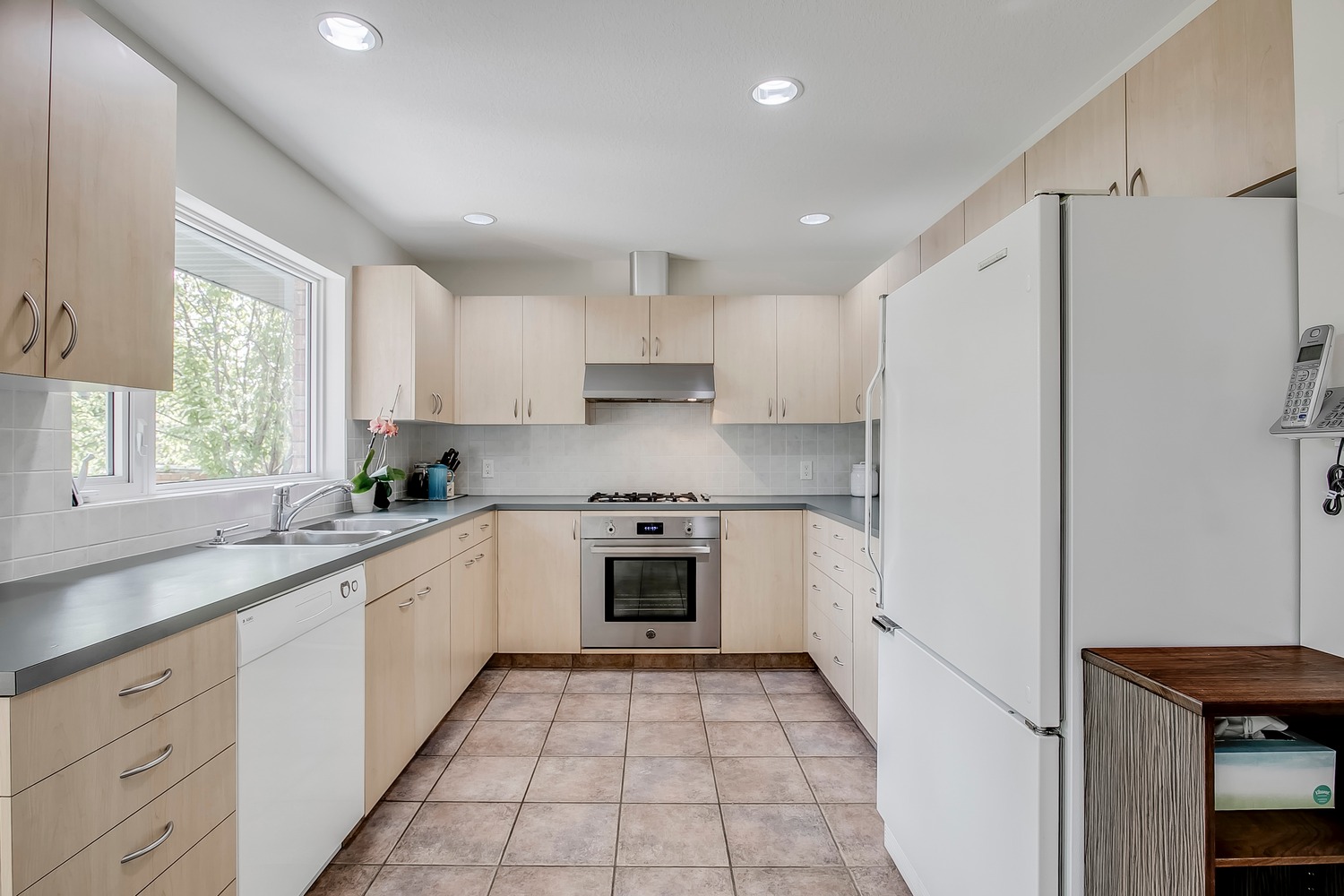108 Parkland Hill, SE