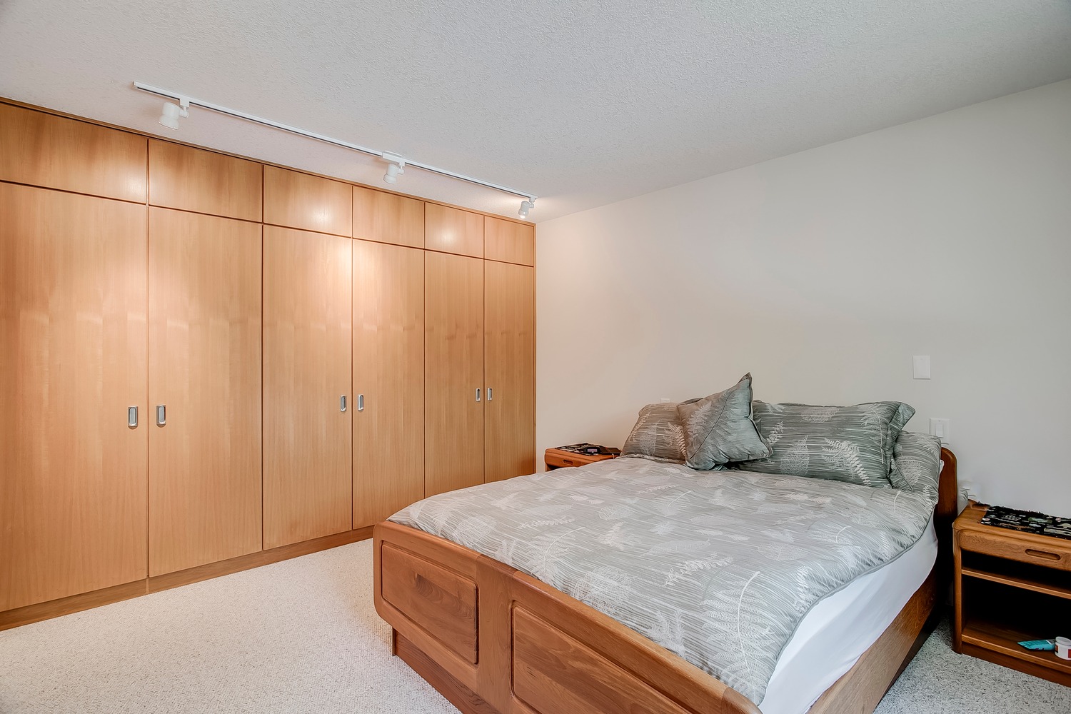 108 Parkland Hill, SE