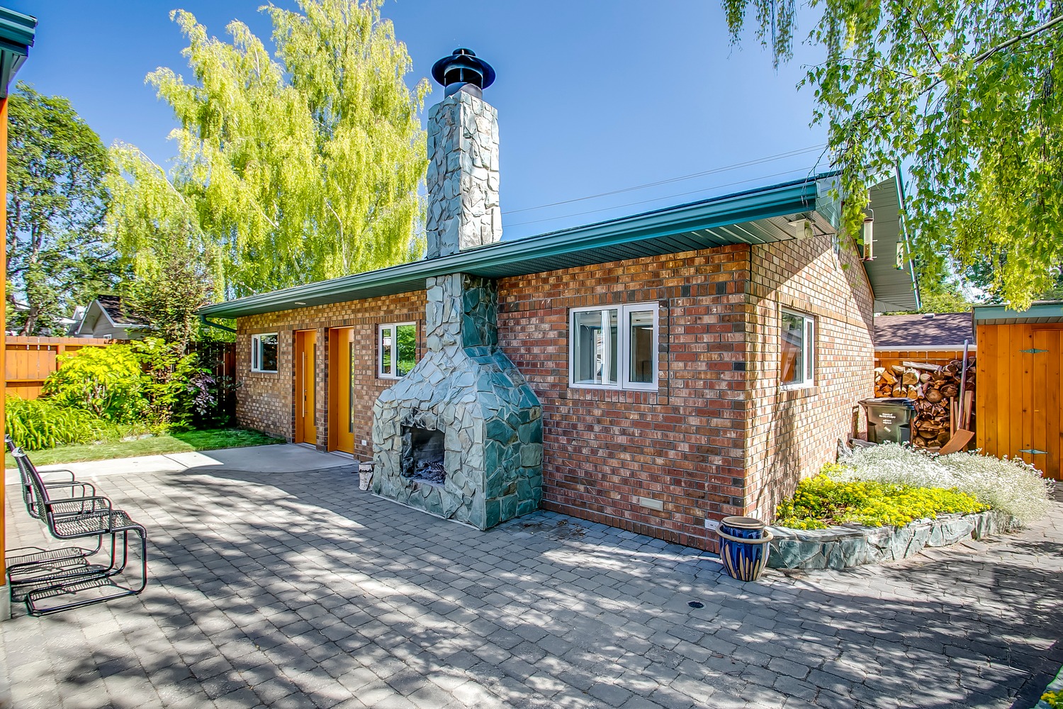 108 Parkland Hill, SE