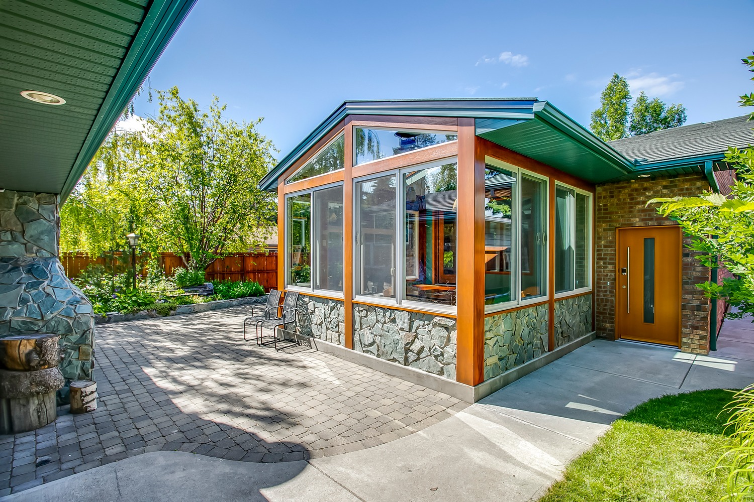108 Parkland Hill, SE