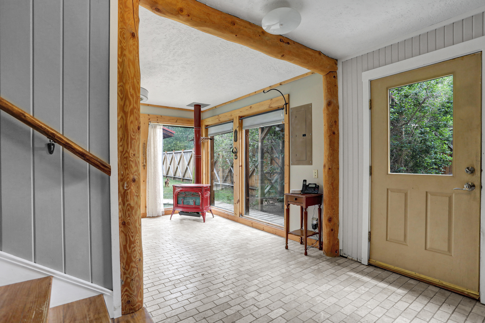  312 S 5TH Street
