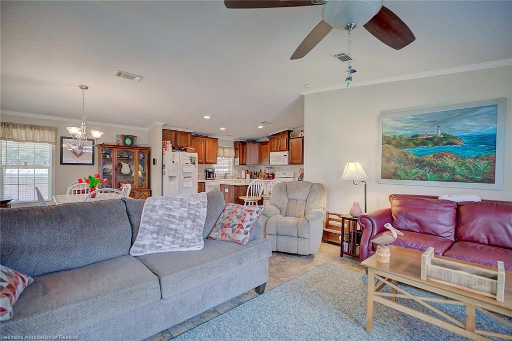 19 Pine Aire Circle