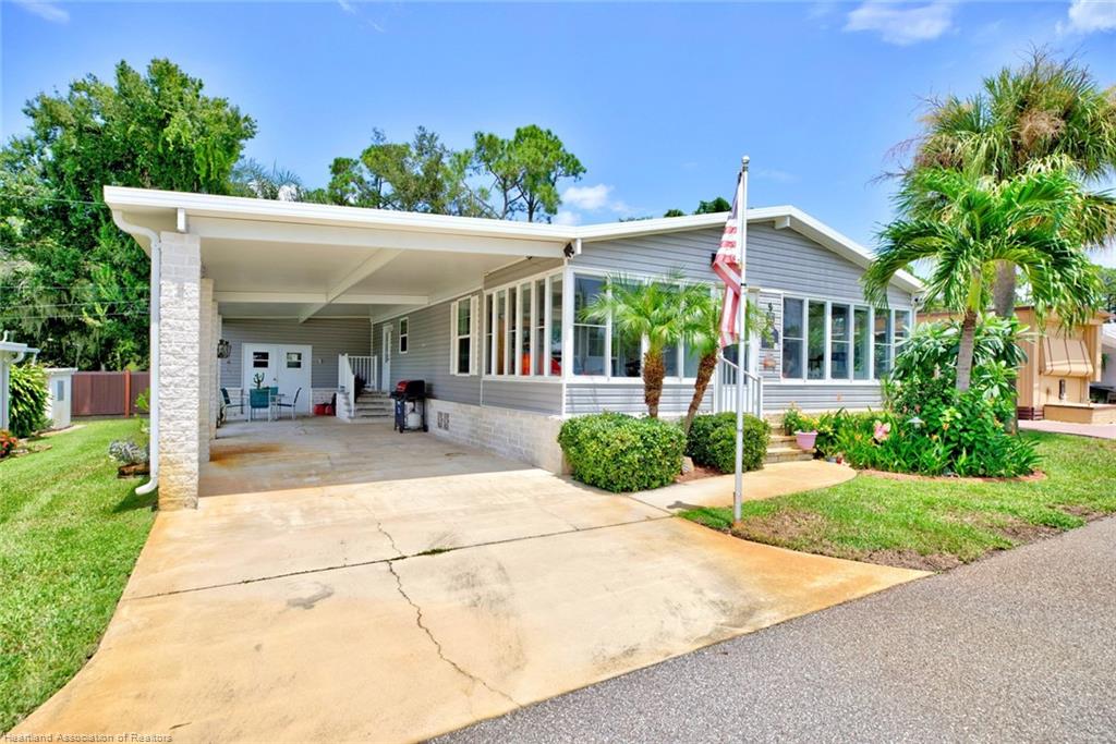 19 Pine Aire Circle