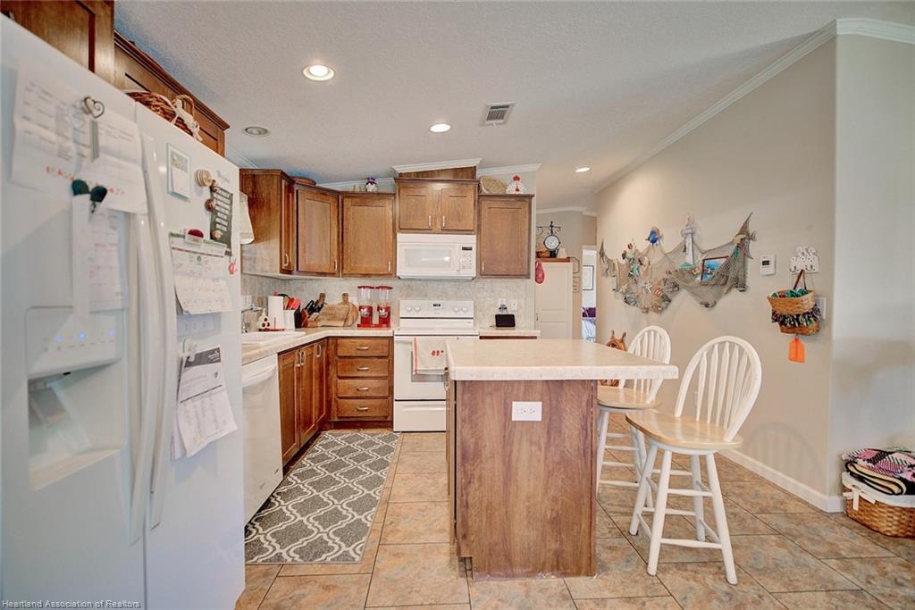 19 Pine Aire Circle