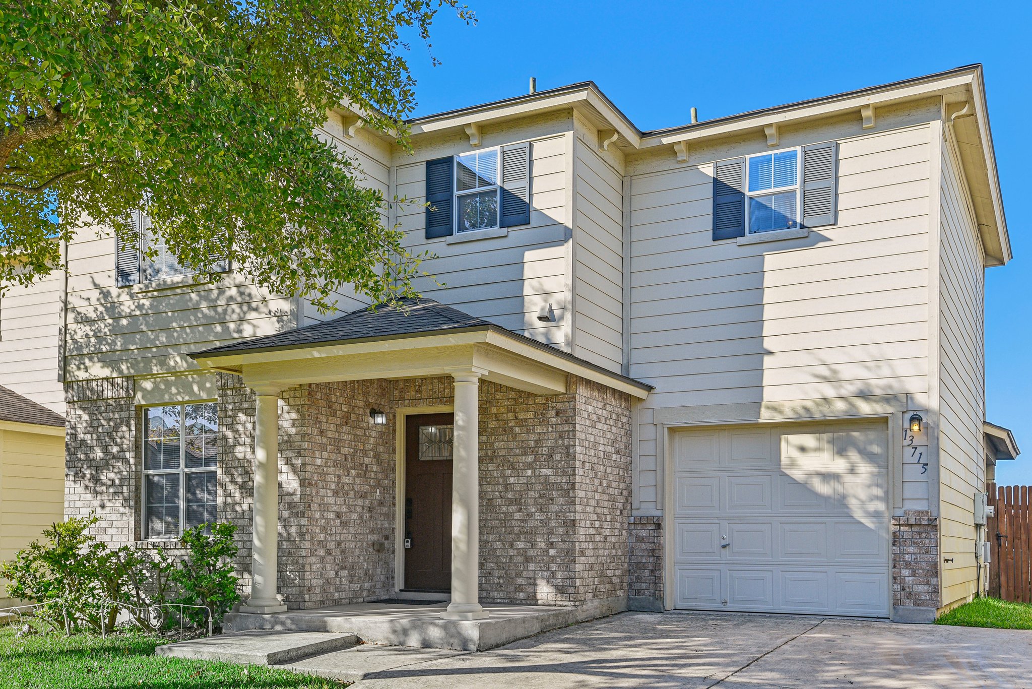 13715 Pebble Ranch