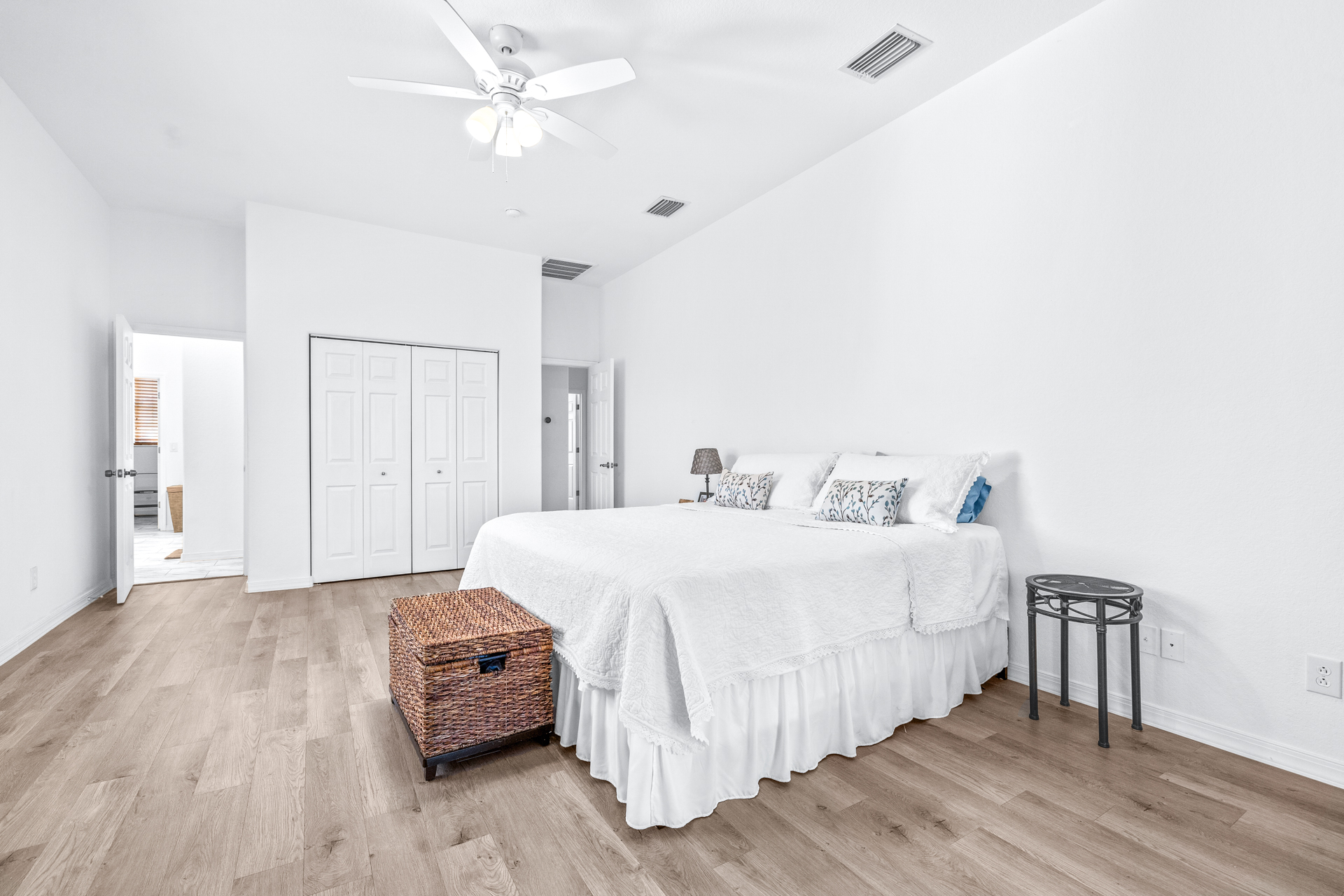 733 Seminole Boulevard
