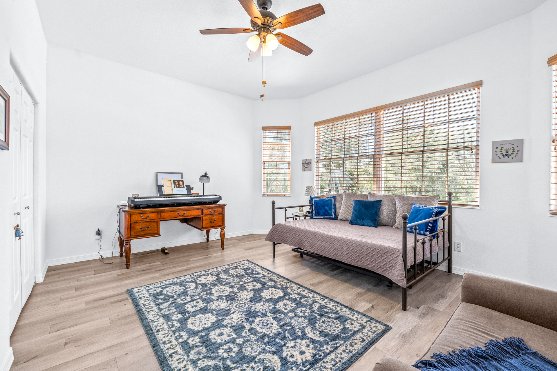 733 Seminole Boulevard