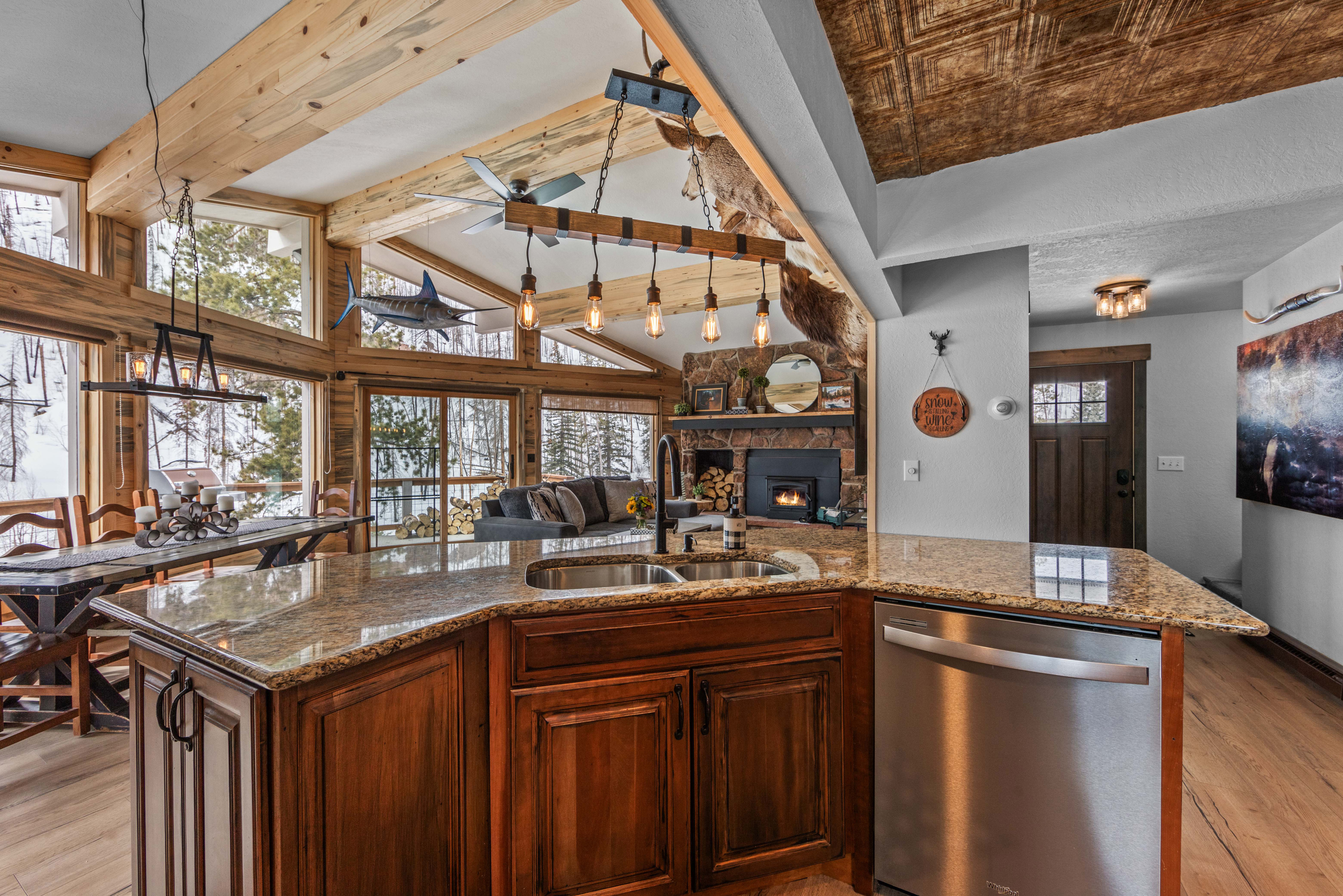 8671 Highway 125