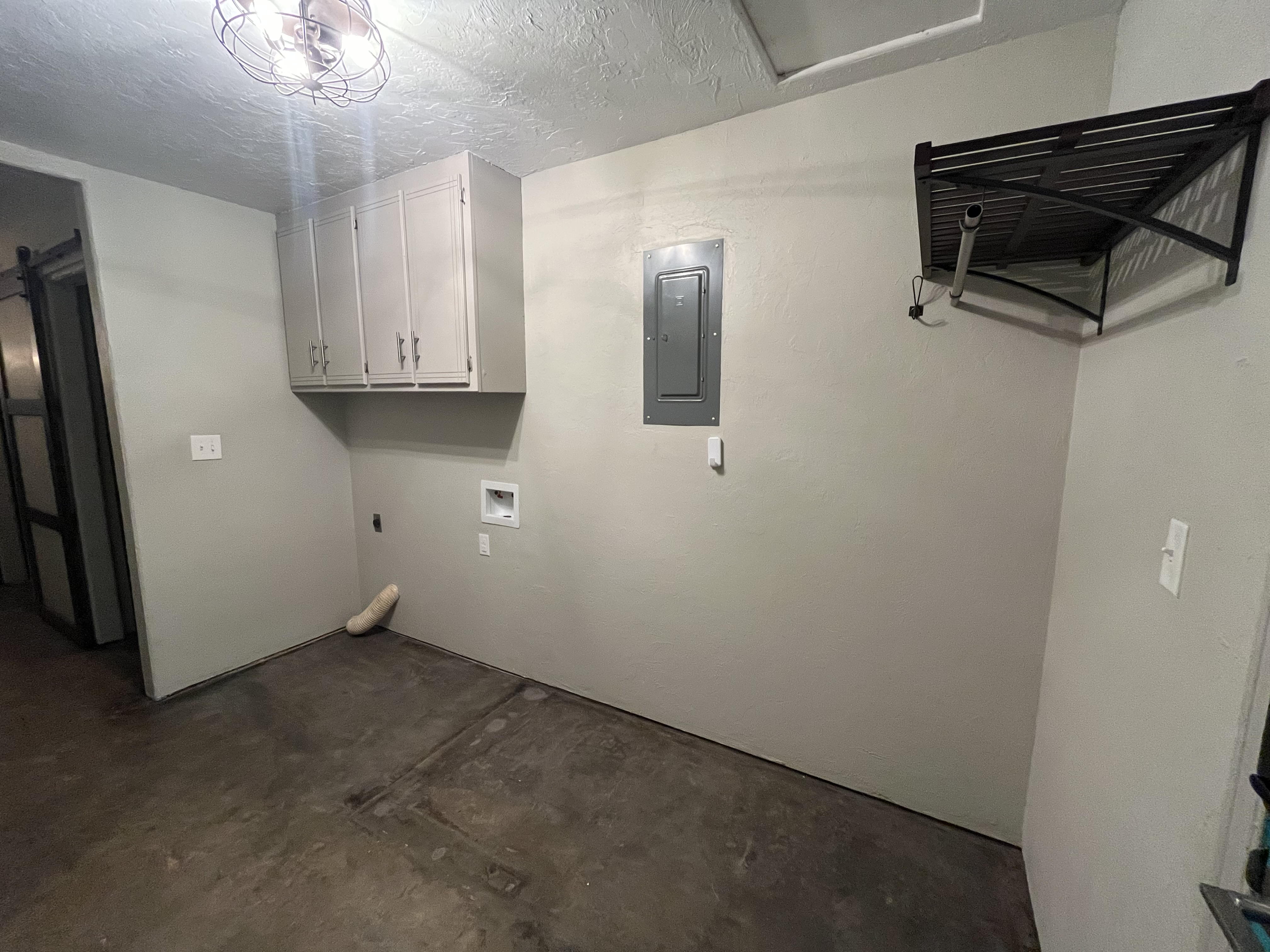 1301 Canterbury Boulevard