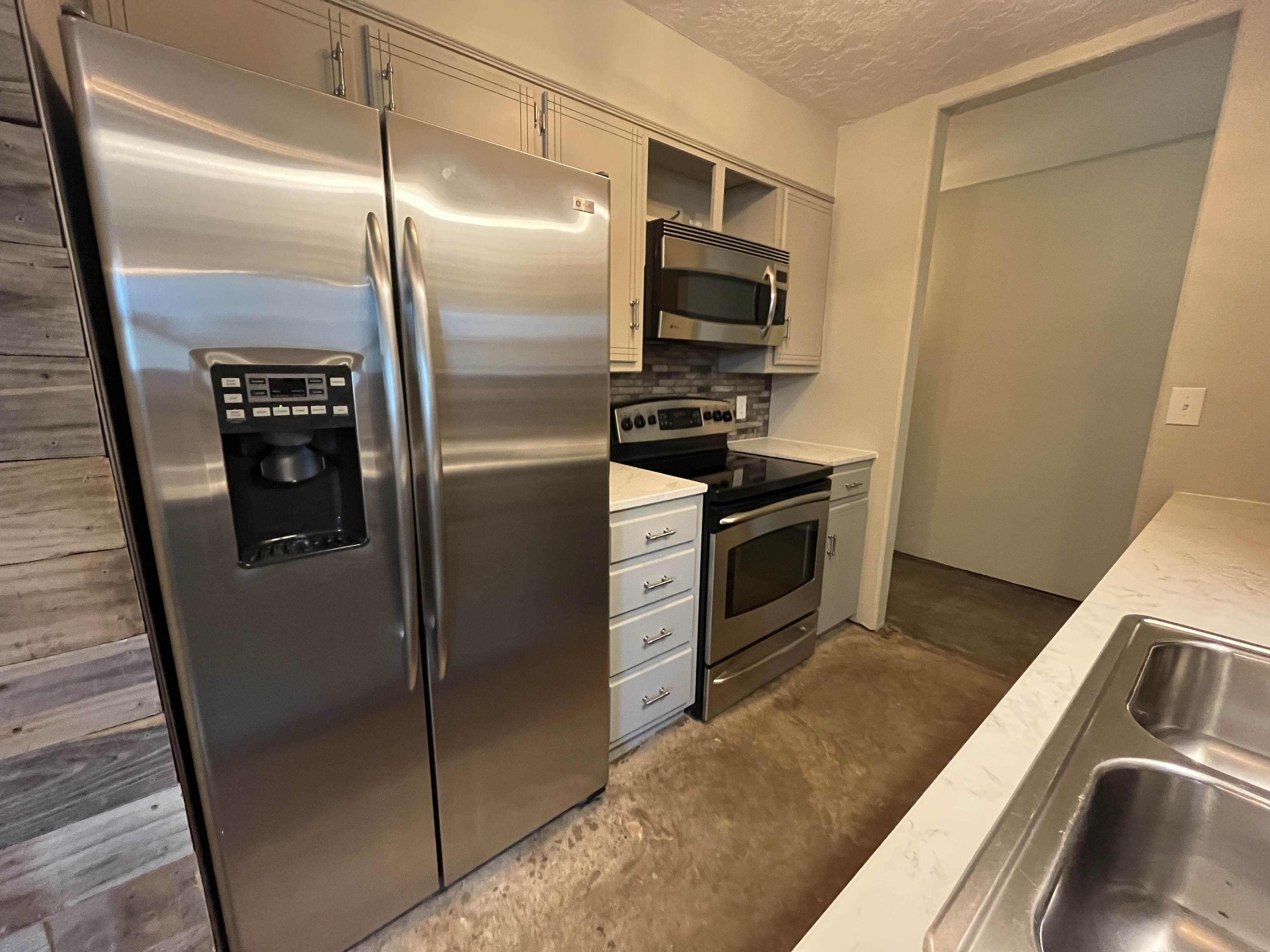1301 Canterbury Boulevard