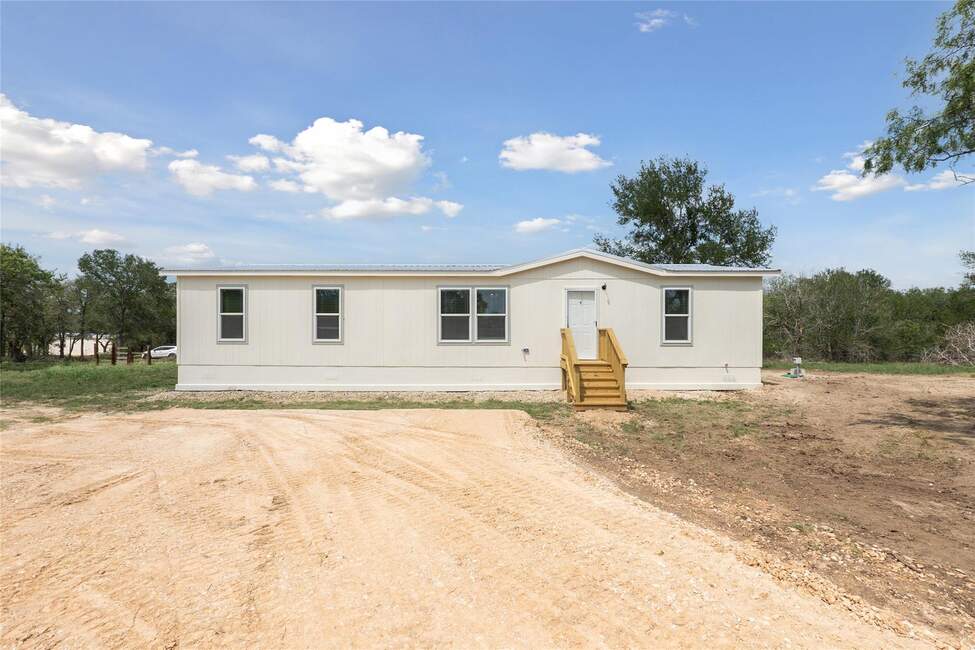 965 Roosevelt Rd